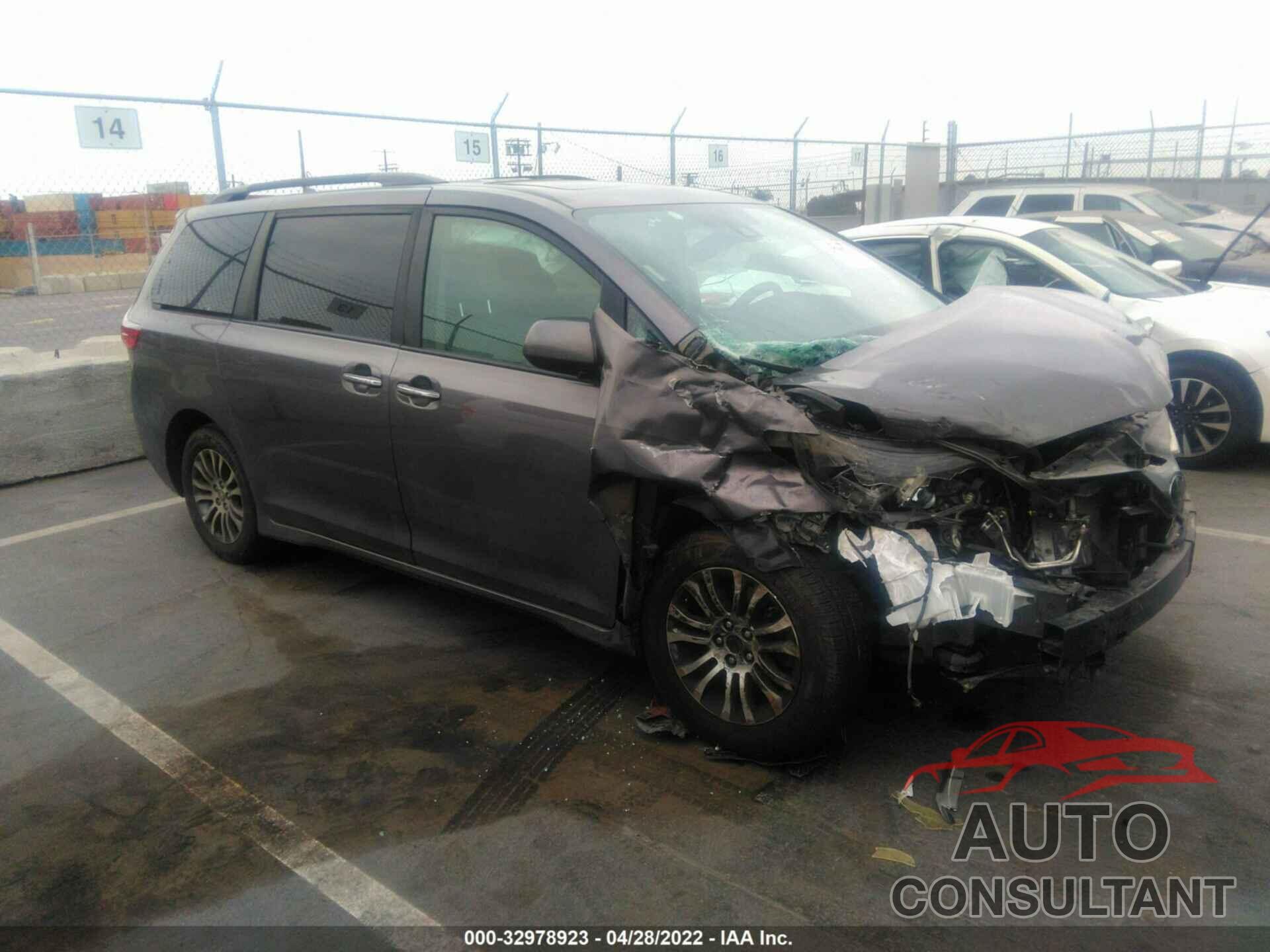 TOYOTA SIENNA 2020 - 5TDYZ3DC7LS024179