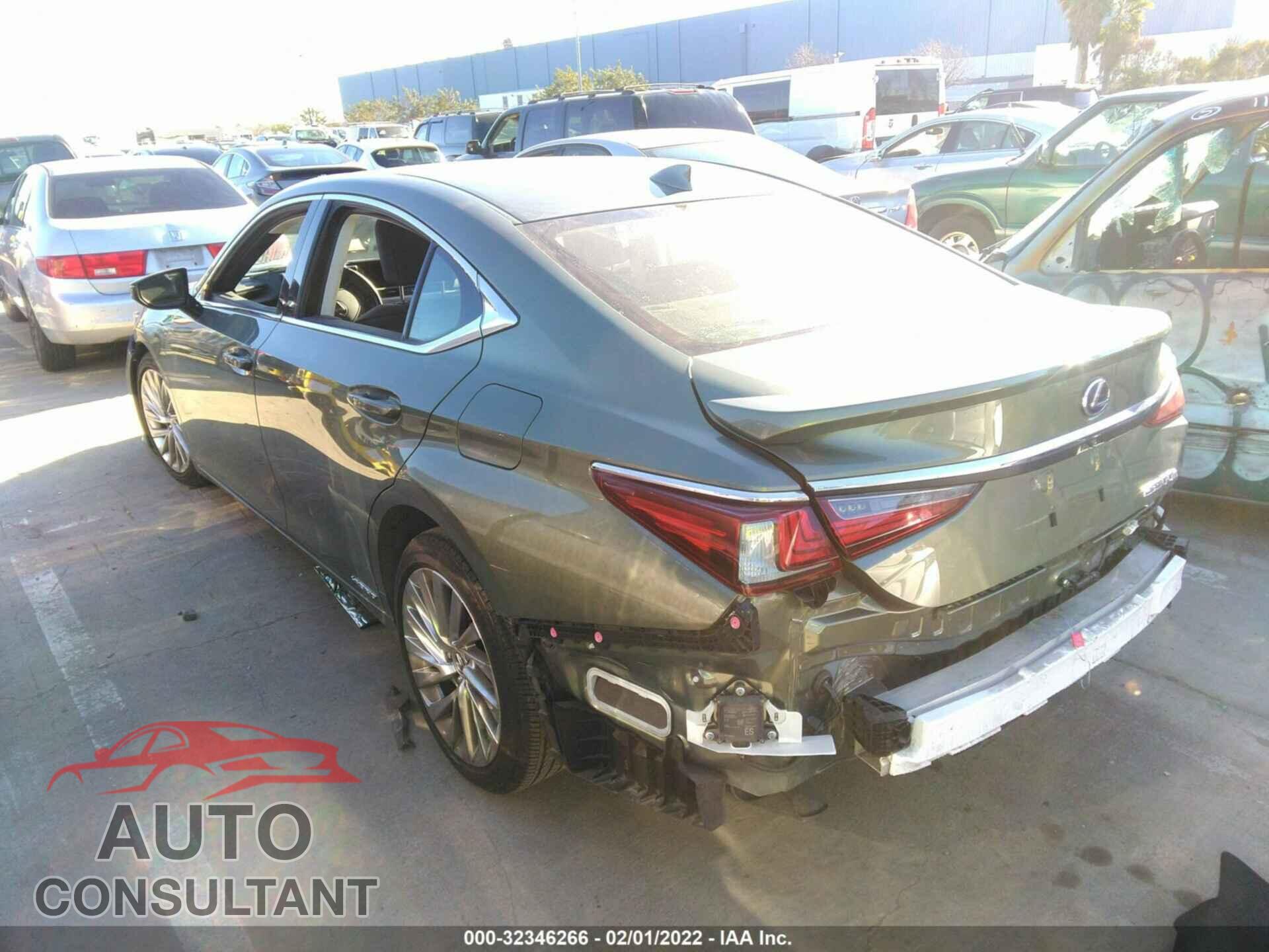 LEXUS ES 2019 - JTHB21B19K2022714