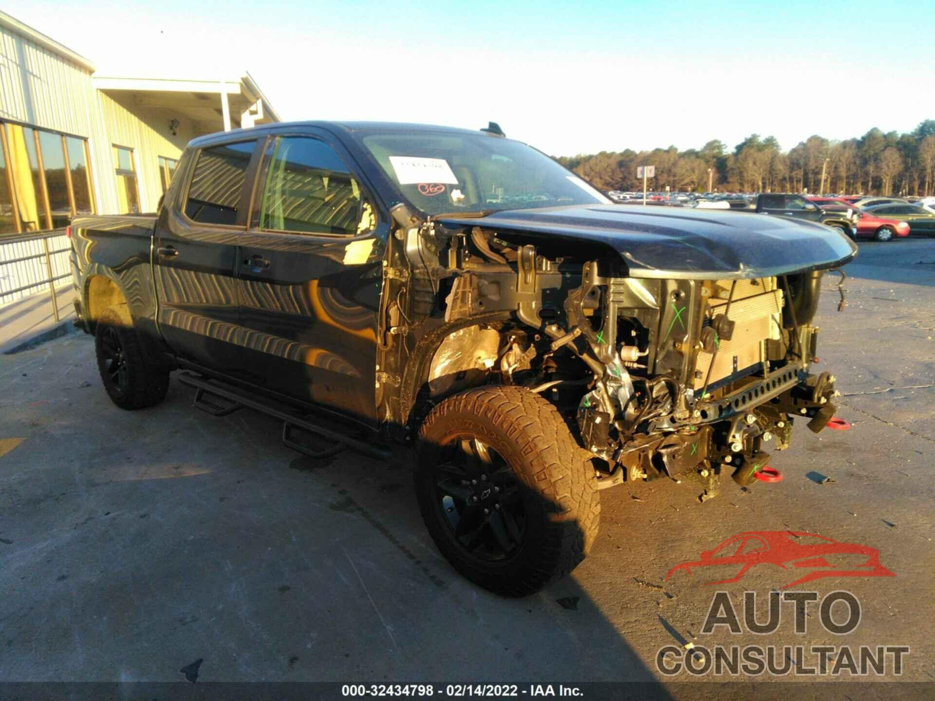 CHEVROLET SILVERADO 1500 2020 - 1GCPYFED8LZ188417