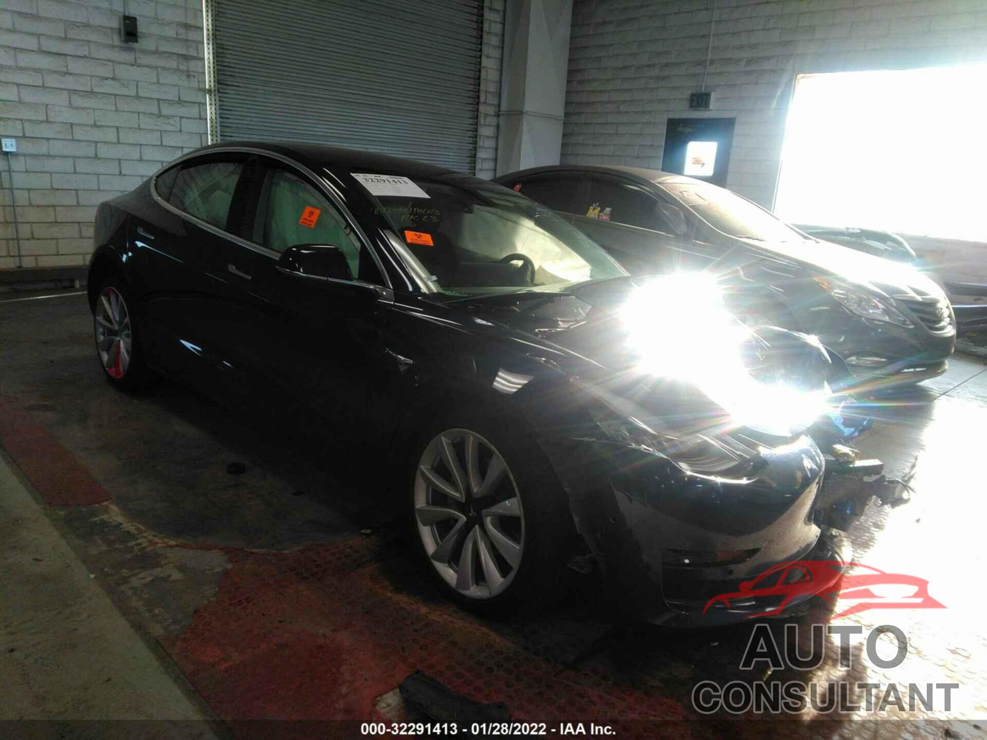 TESLA MODEL 3 2018 - 5YJ3E1EB9JF088337