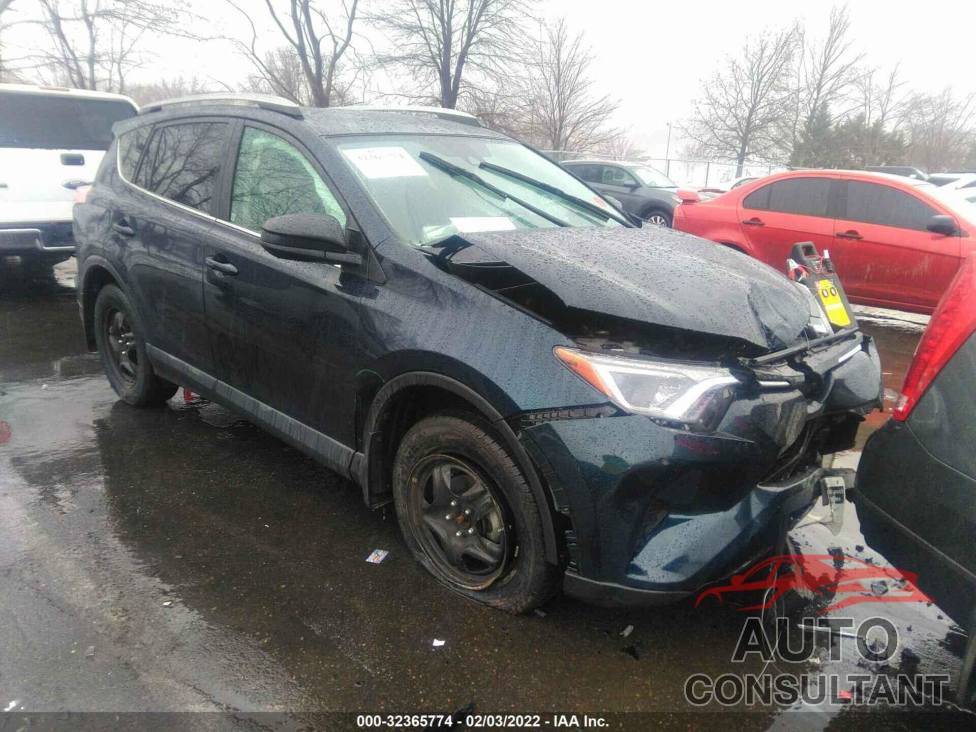 TOYOTA RAV4 2018 - 2T3BFREV8JW809517