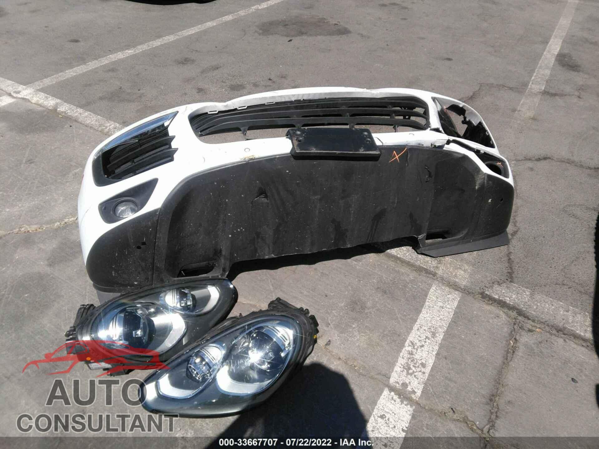 PORSCHE CAYENNE 2016 - WP1AA2A2XGLA09325
