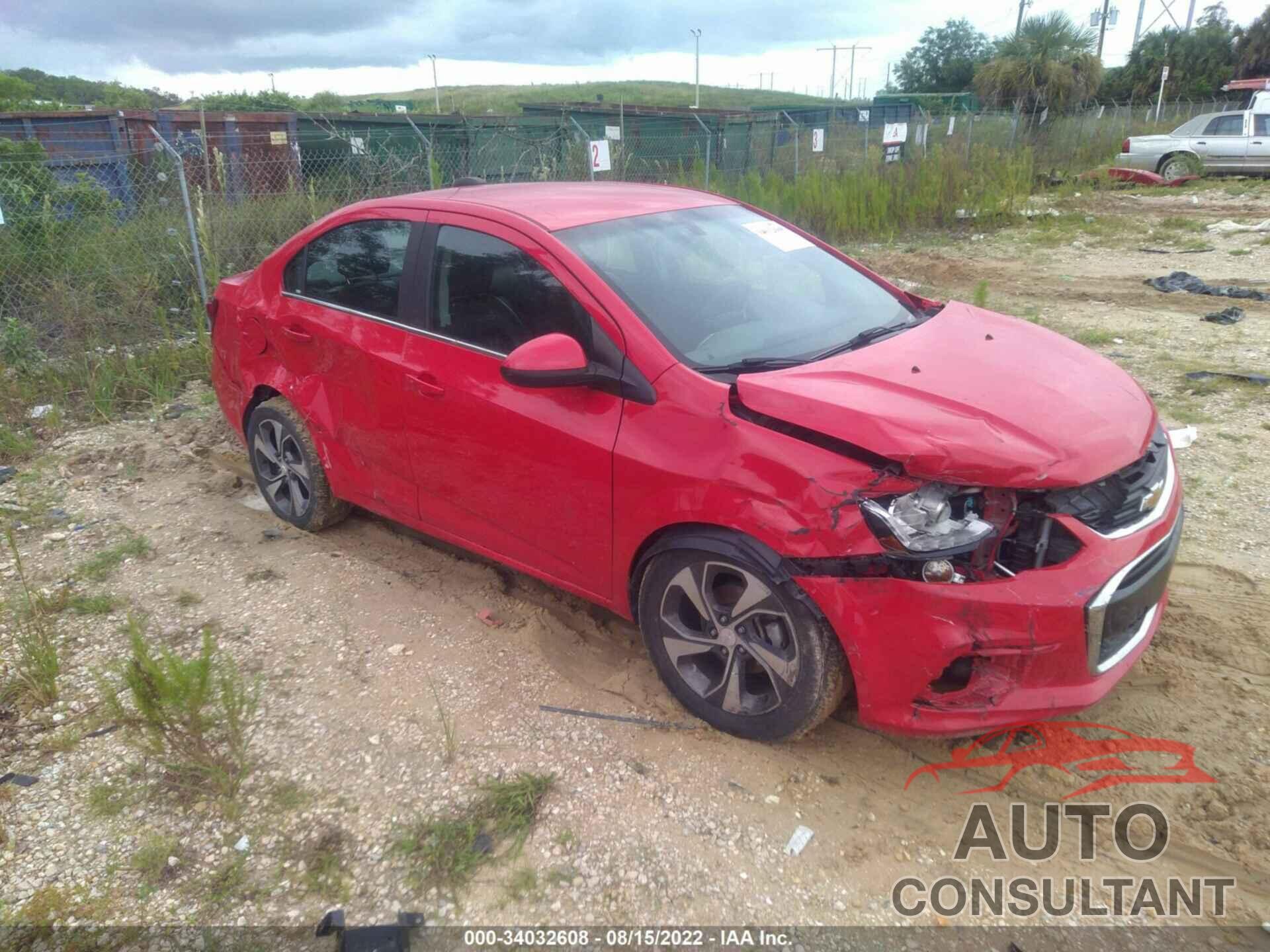 CHEVROLET SONIC 2018 - 1G1JF5SB6J4138885