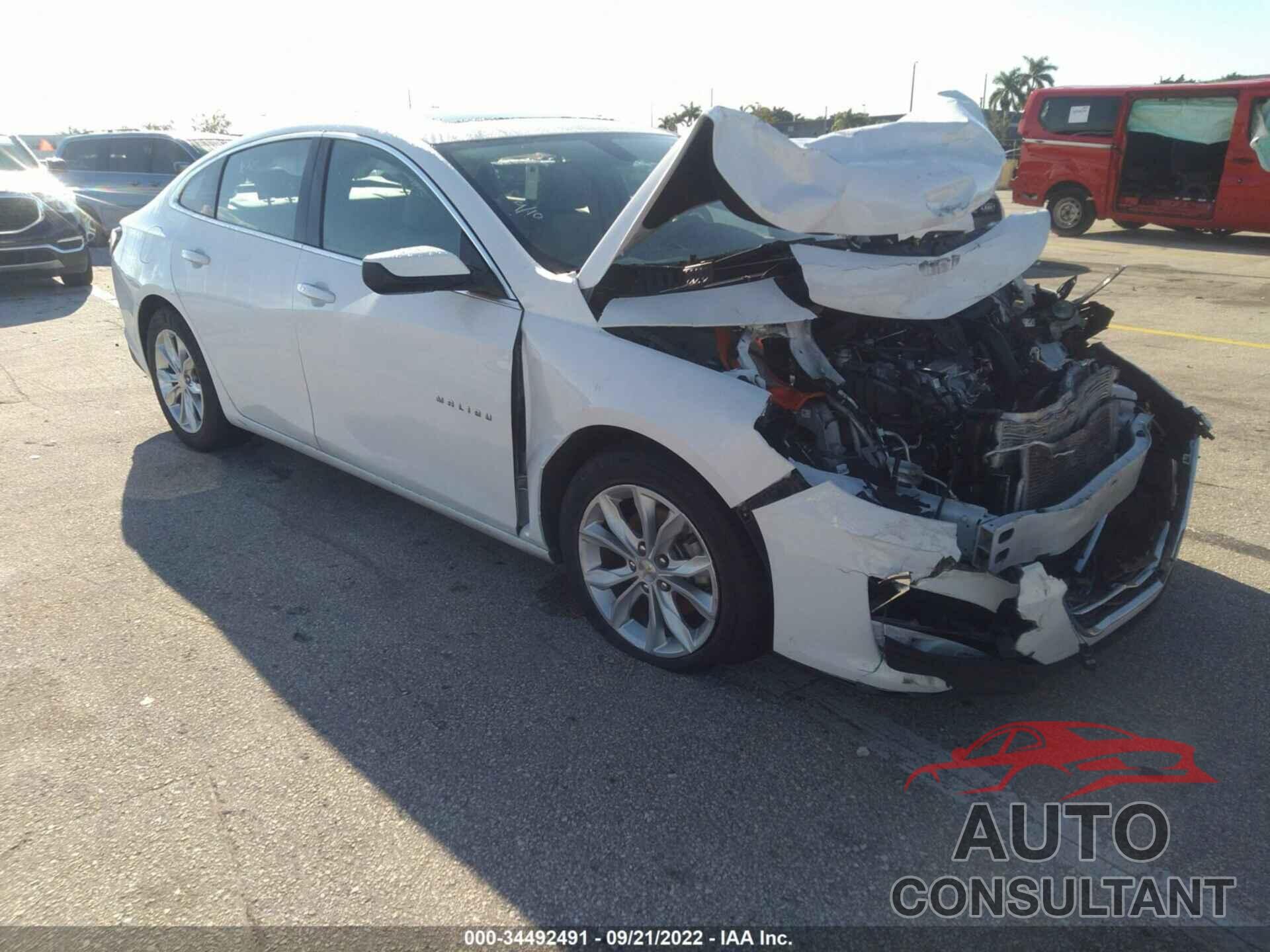 CHEVROLET MALIBU 2021 - 1G1ZD5ST5MF030316