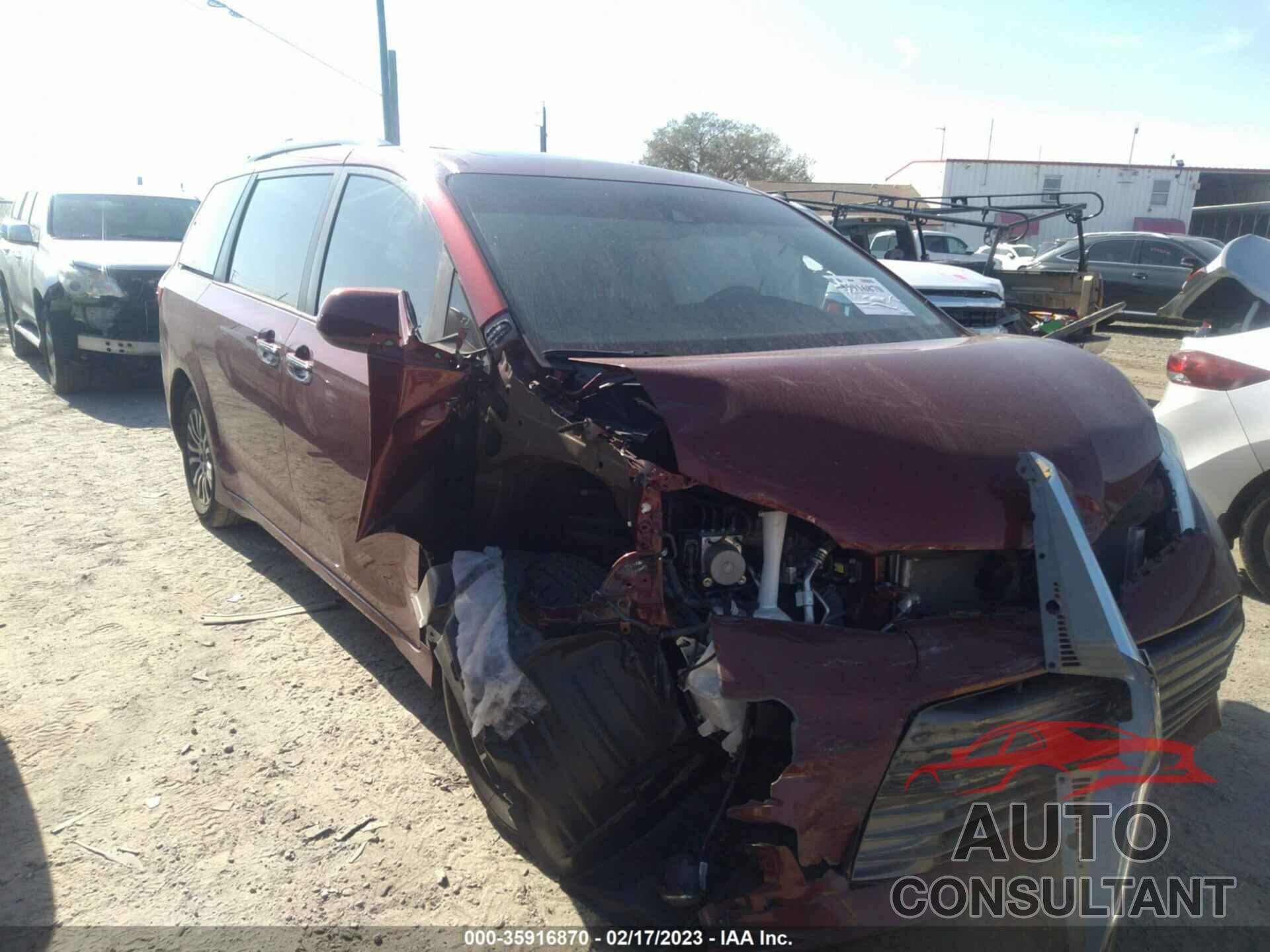 TOYOTA SIENNA 2019 - 5TDYZ3DC2KS989482