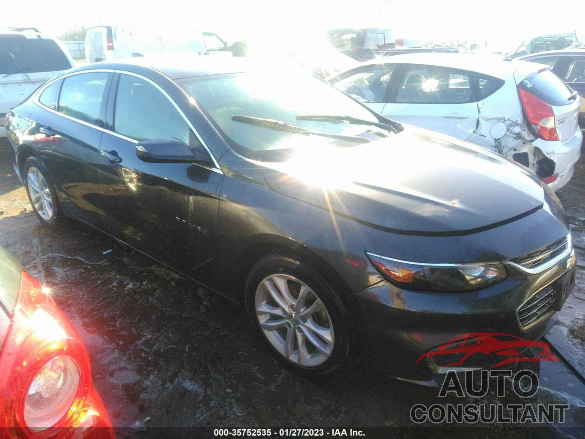 CHEVROLET MALIBU 2017 - 1G1ZE5ST2HF207634