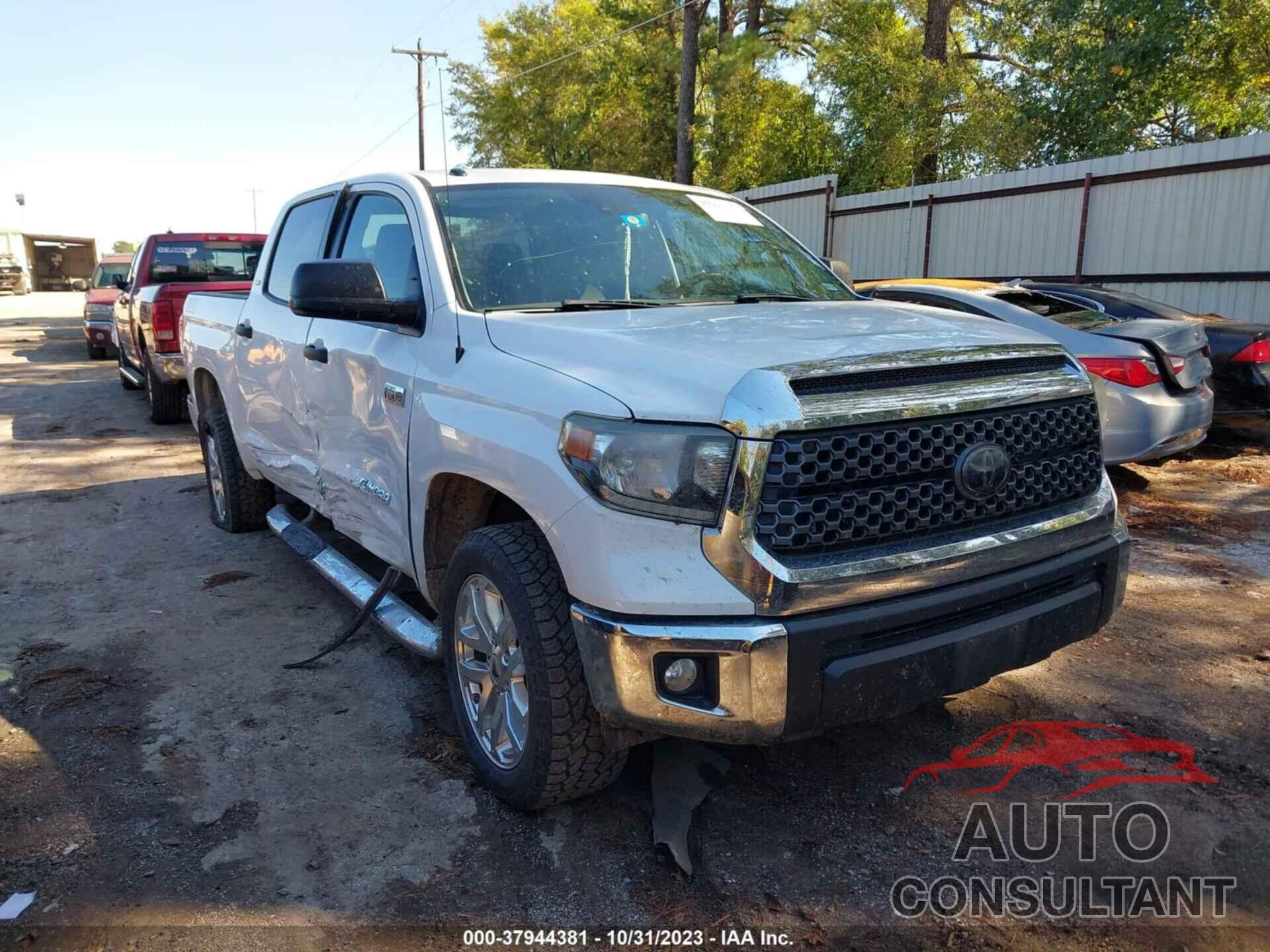 TOYOTA TUNDRA 2018 - 5TFDW5F15JX749608