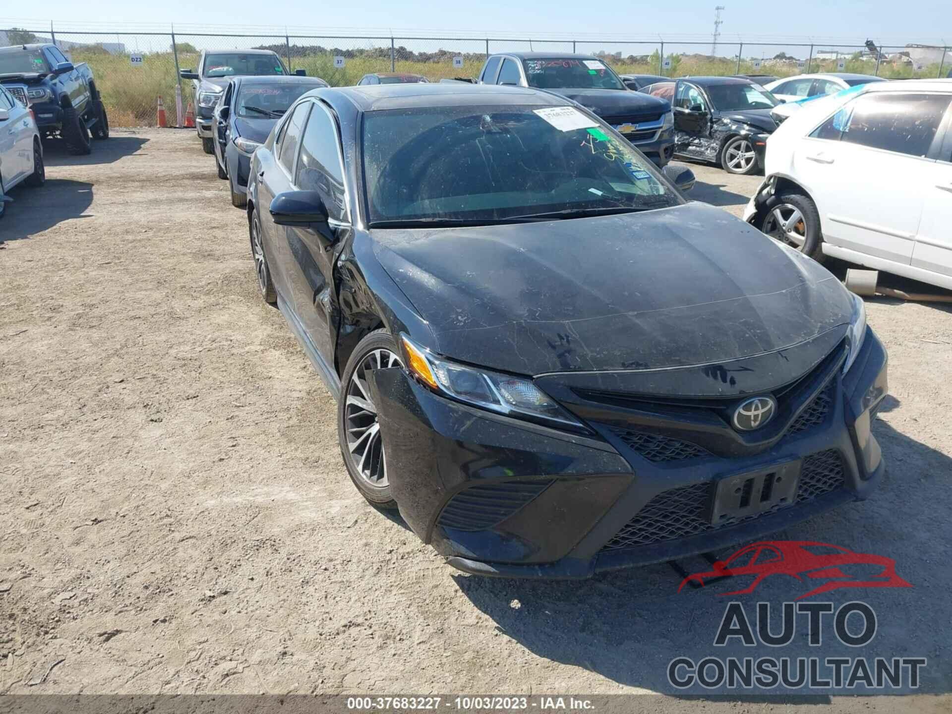 TOYOTA CAMRY 2020 - 4T1G11AK0LU905414