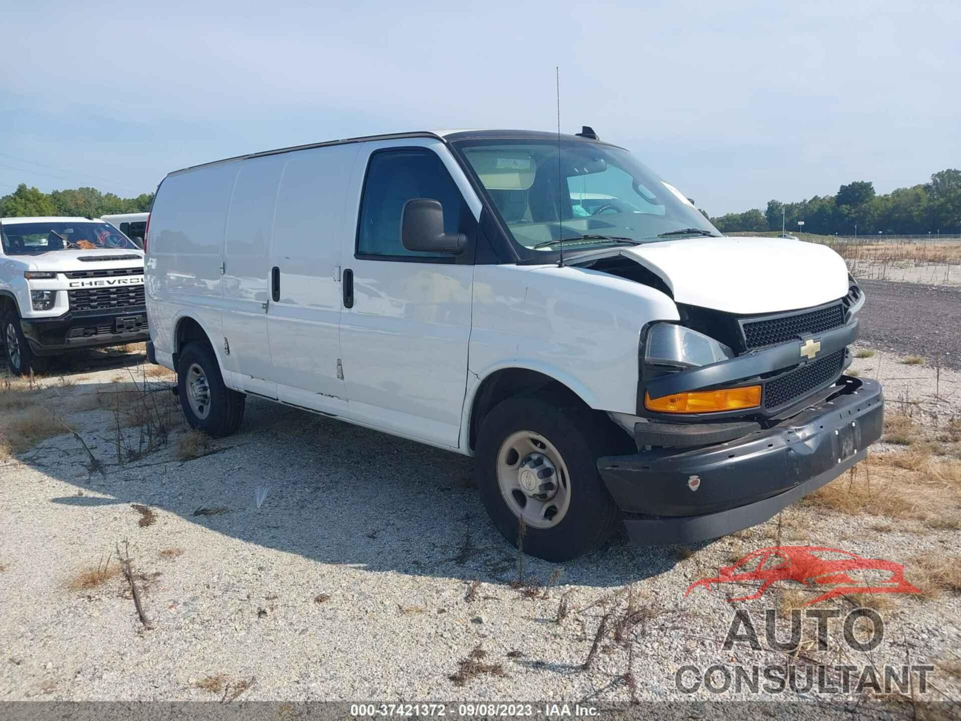 CHEVROLET EXPRESS 2500 2018 - 1GCWGAFG9J1337858