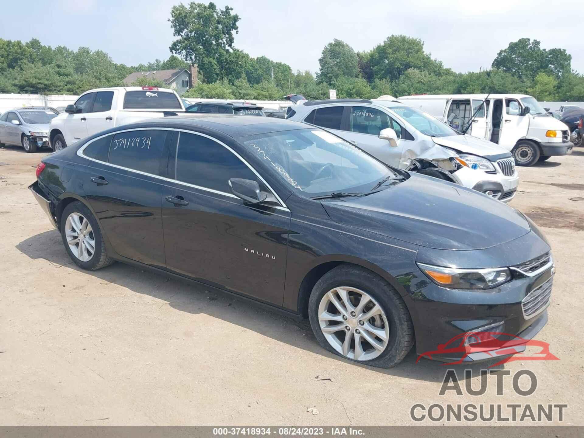CHEVROLET MALIBU 2018 - 1G1ZD5ST3JF168514