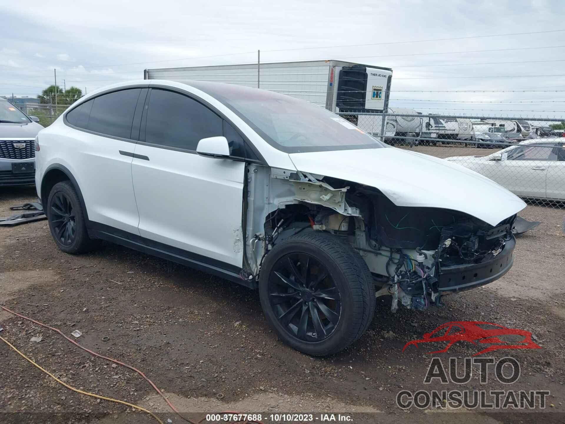 TESLA MODEL X 2018 - 5YJXCBE29JF087735