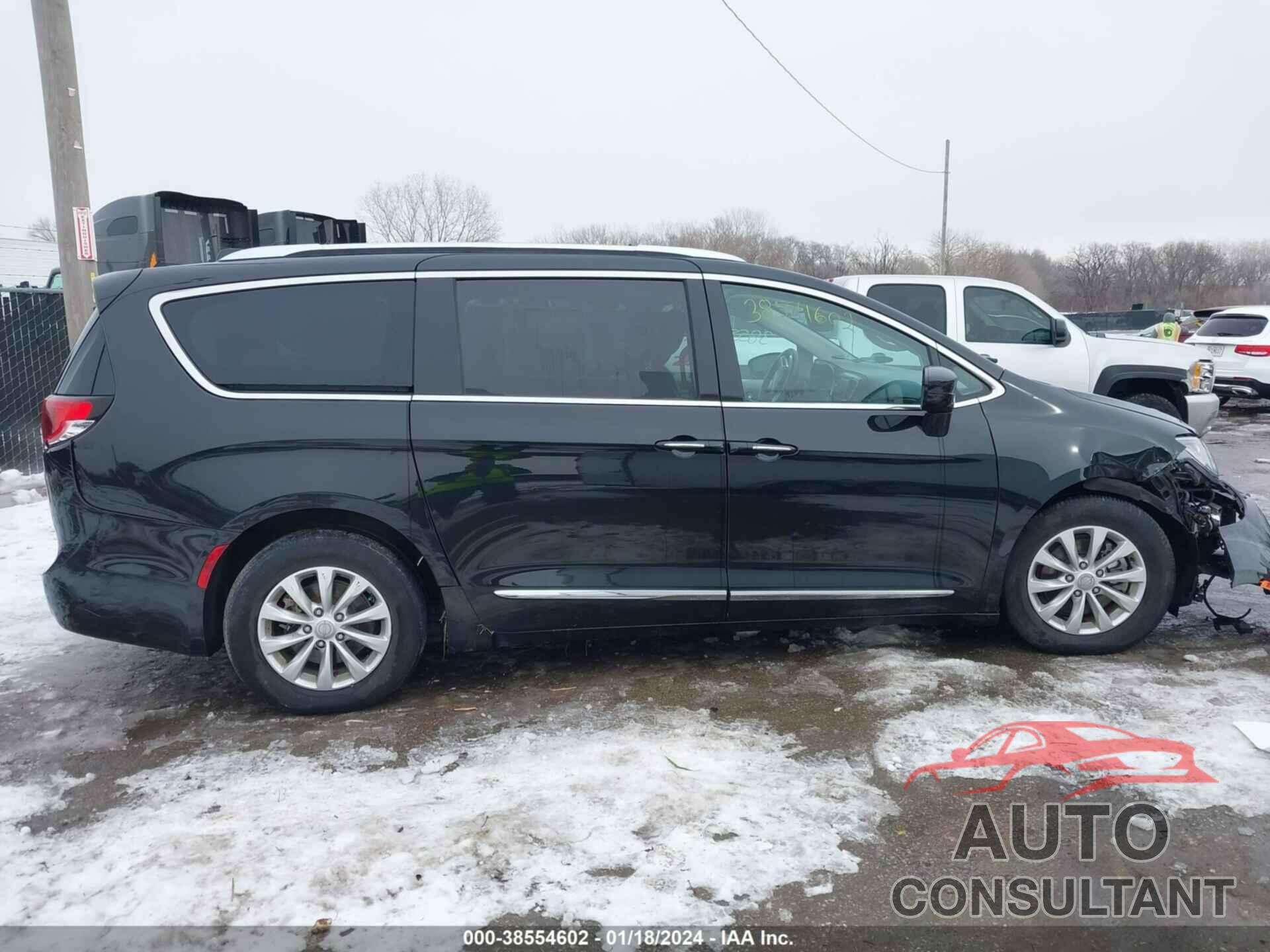 CHRYSLER PACIFICA 2019 - 2C4RC1BG1KR537418