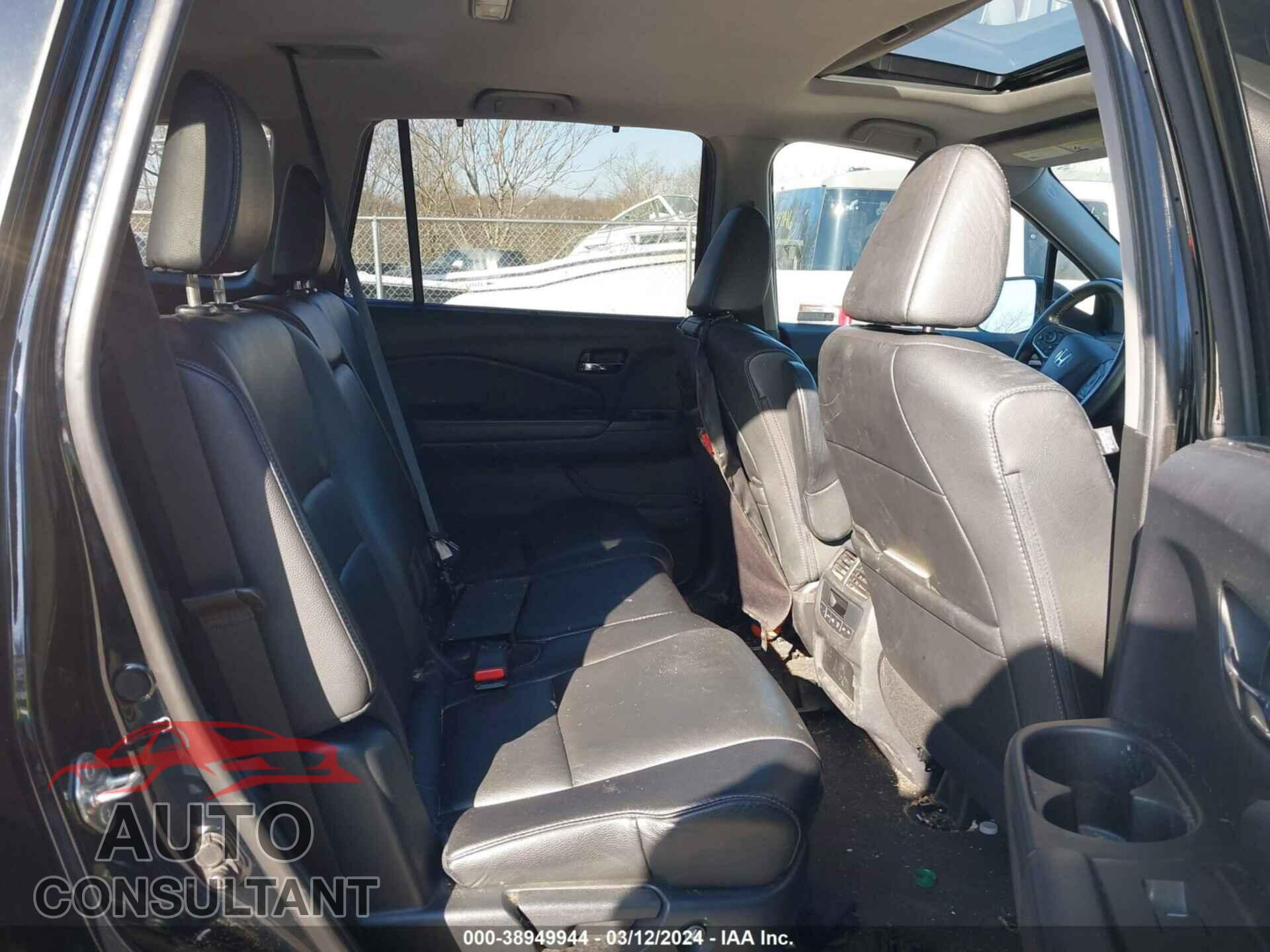 HONDA PILOT 2019 - 5FNYF6H55KB031897