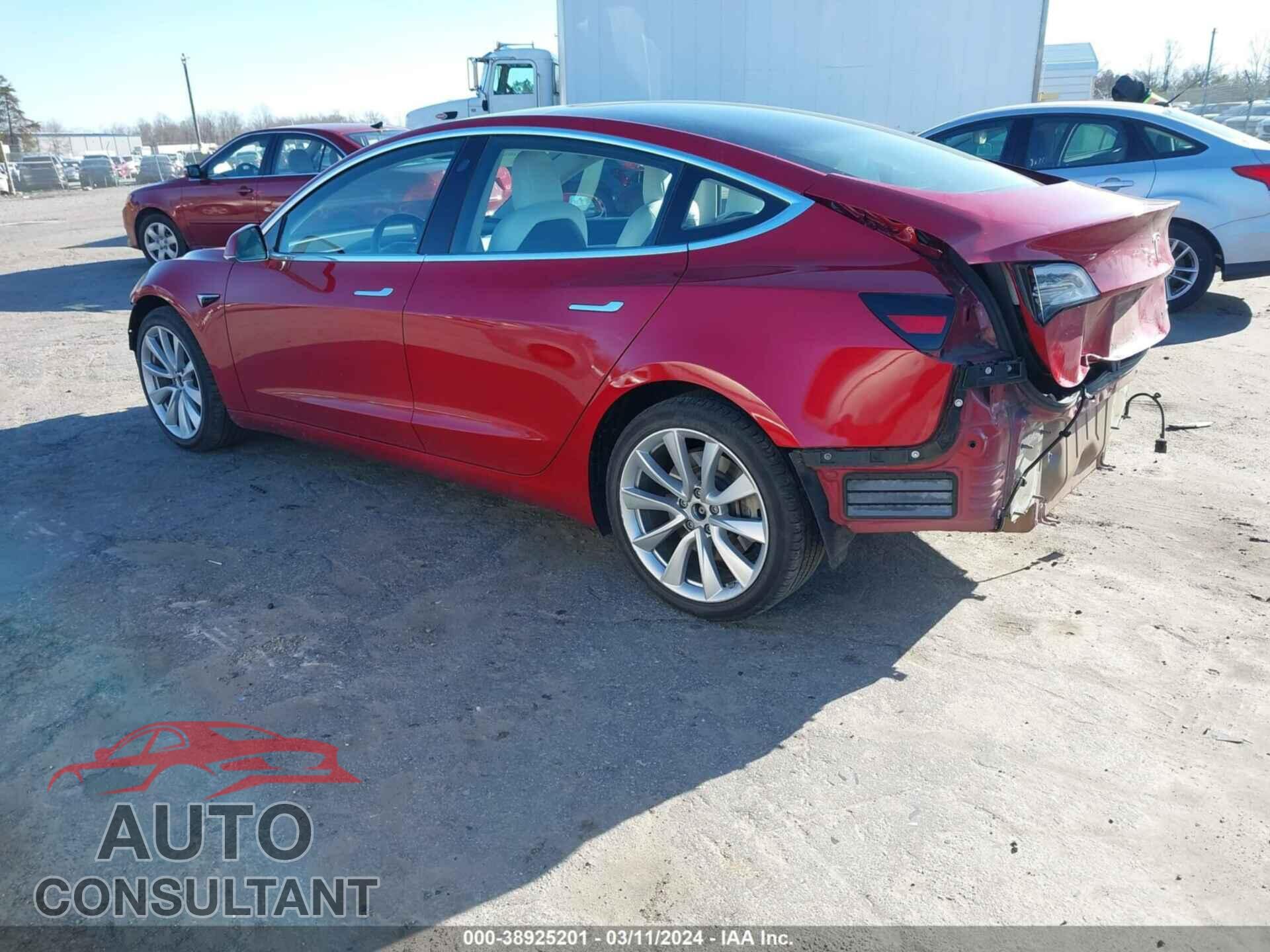 TESLA MODEL 3 2018 - 5YJ3E1EB5JF097455