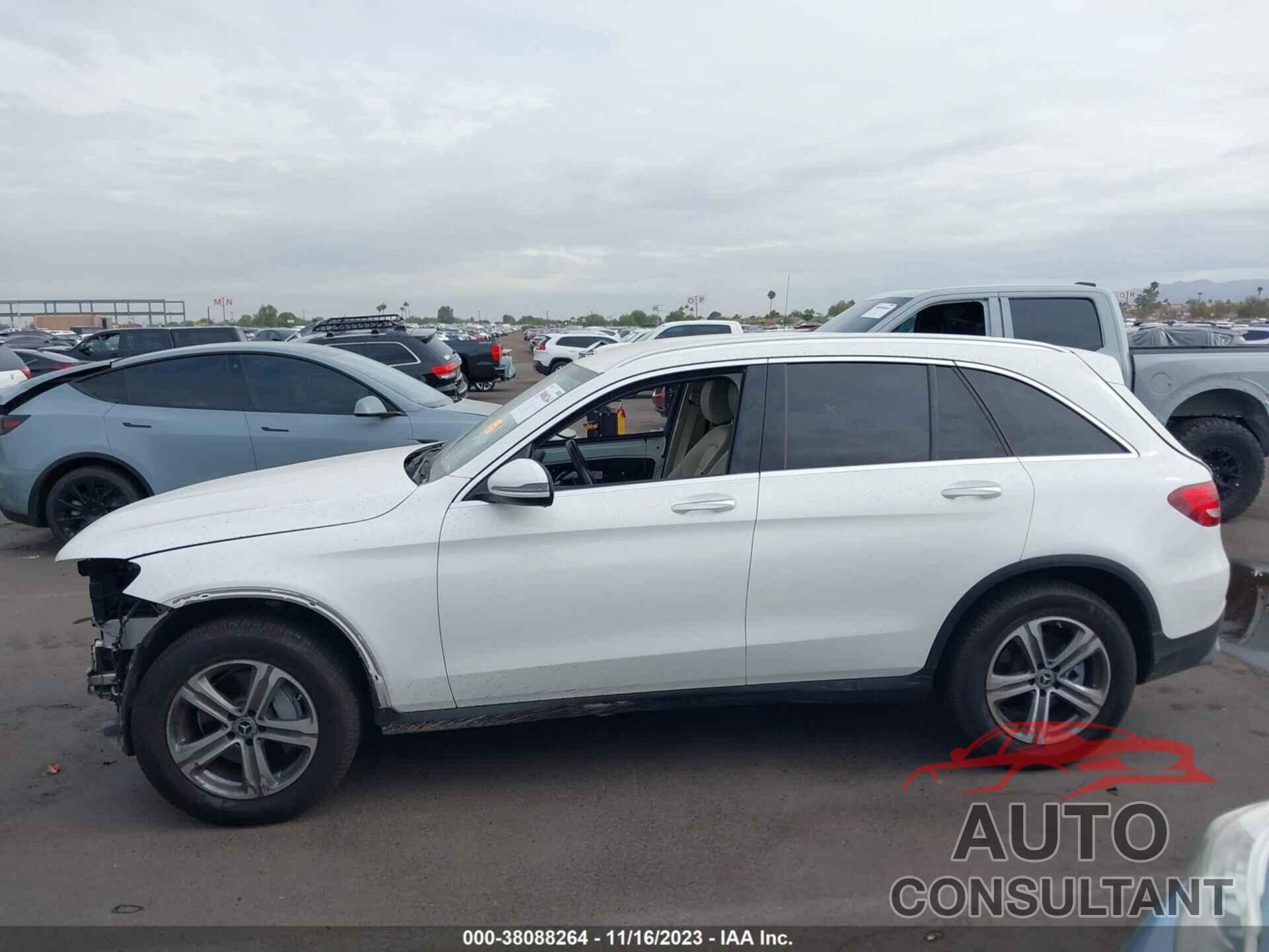 MERCEDES-BENZ GLC 300 2019 - WDC0G4KB2K1004141