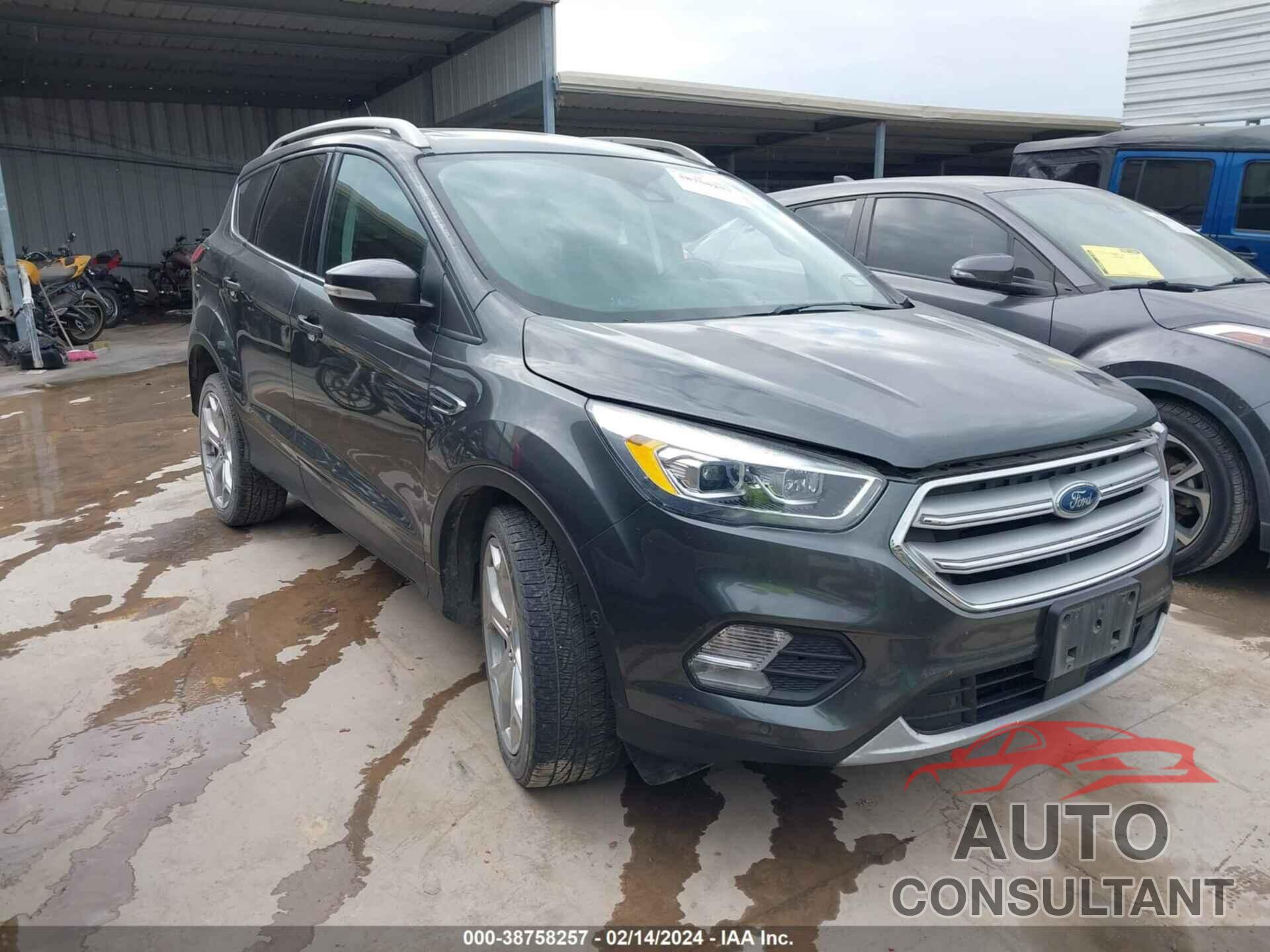 FORD ESCAPE 2019 - 1FMCU0J92KUC58204