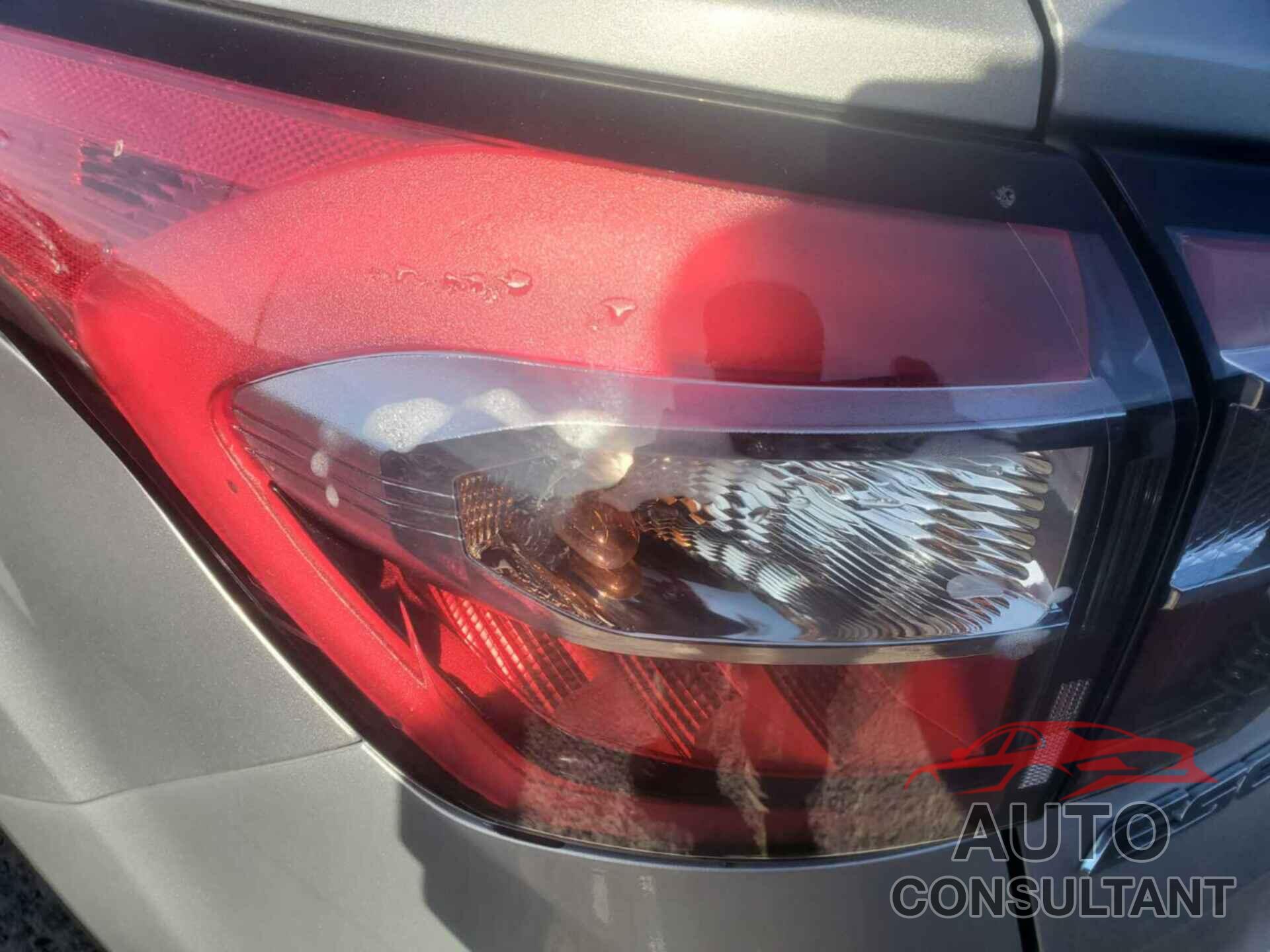 FORD ESCAPE 2017 - 1FMCU9GD3HUD73922
