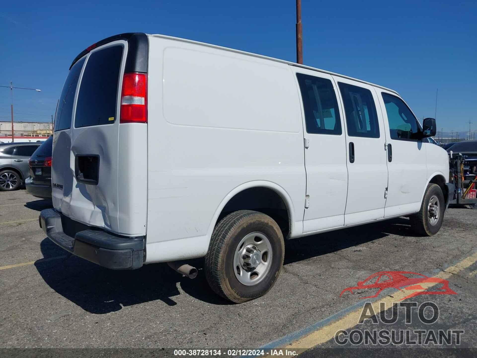 CHEVROLET EXPRESS 2500 2019 - 1GCWGAFP2K1296412