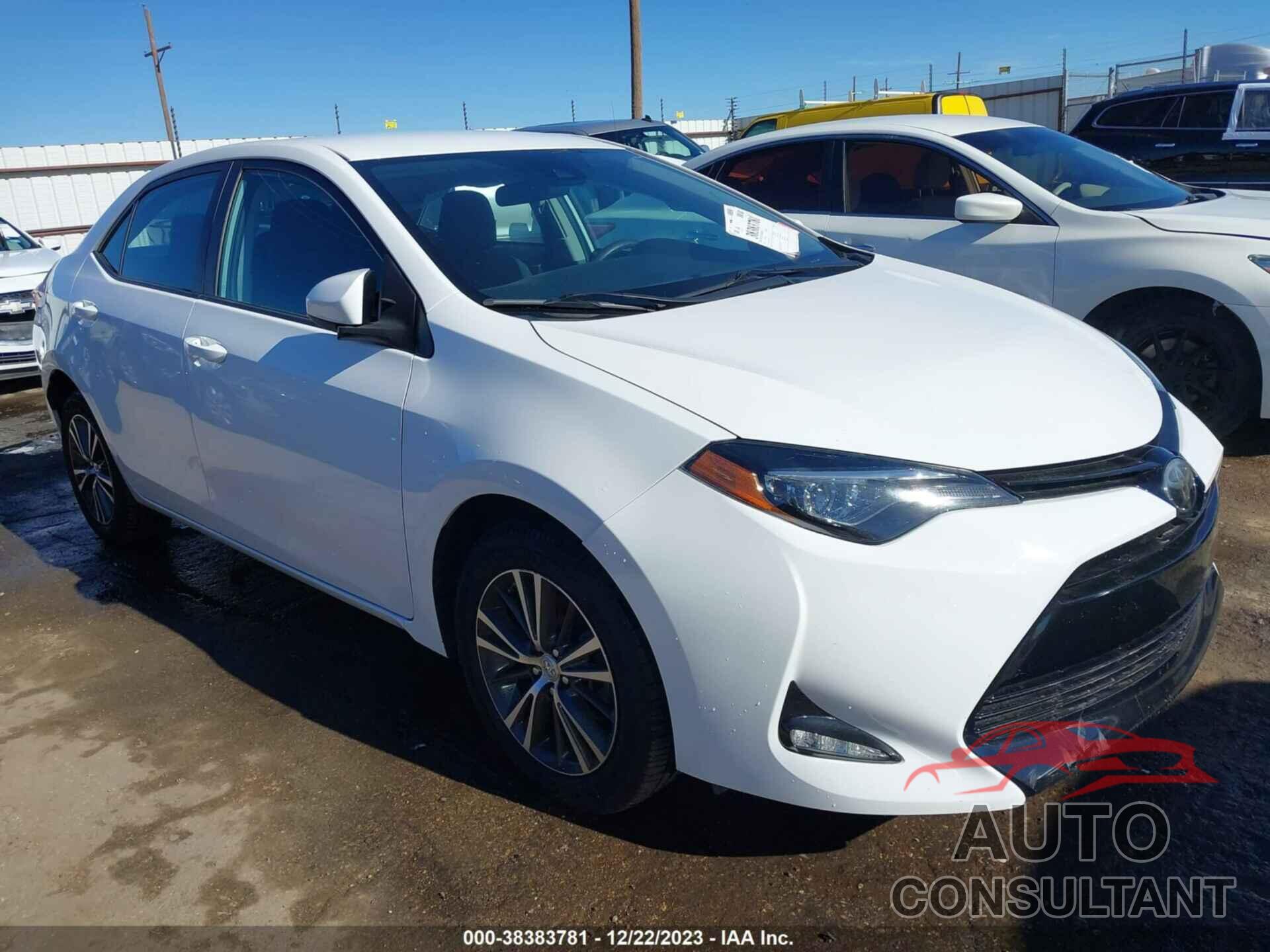 TOYOTA COROLLA 2018 - 5YFBURHE1JP823321