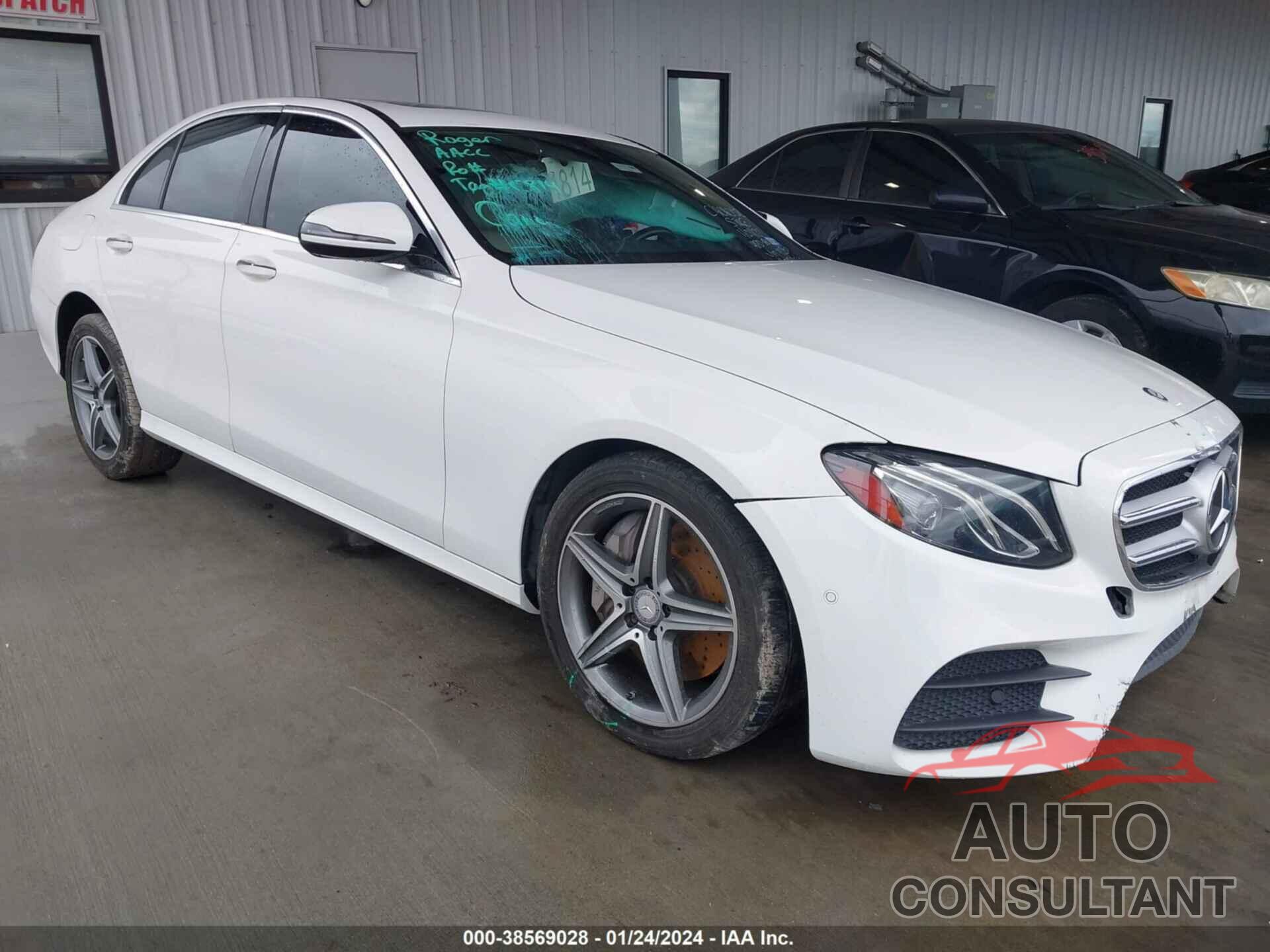 MERCEDES-BENZ E 300 2017 - WDDZF4KB8HA014283