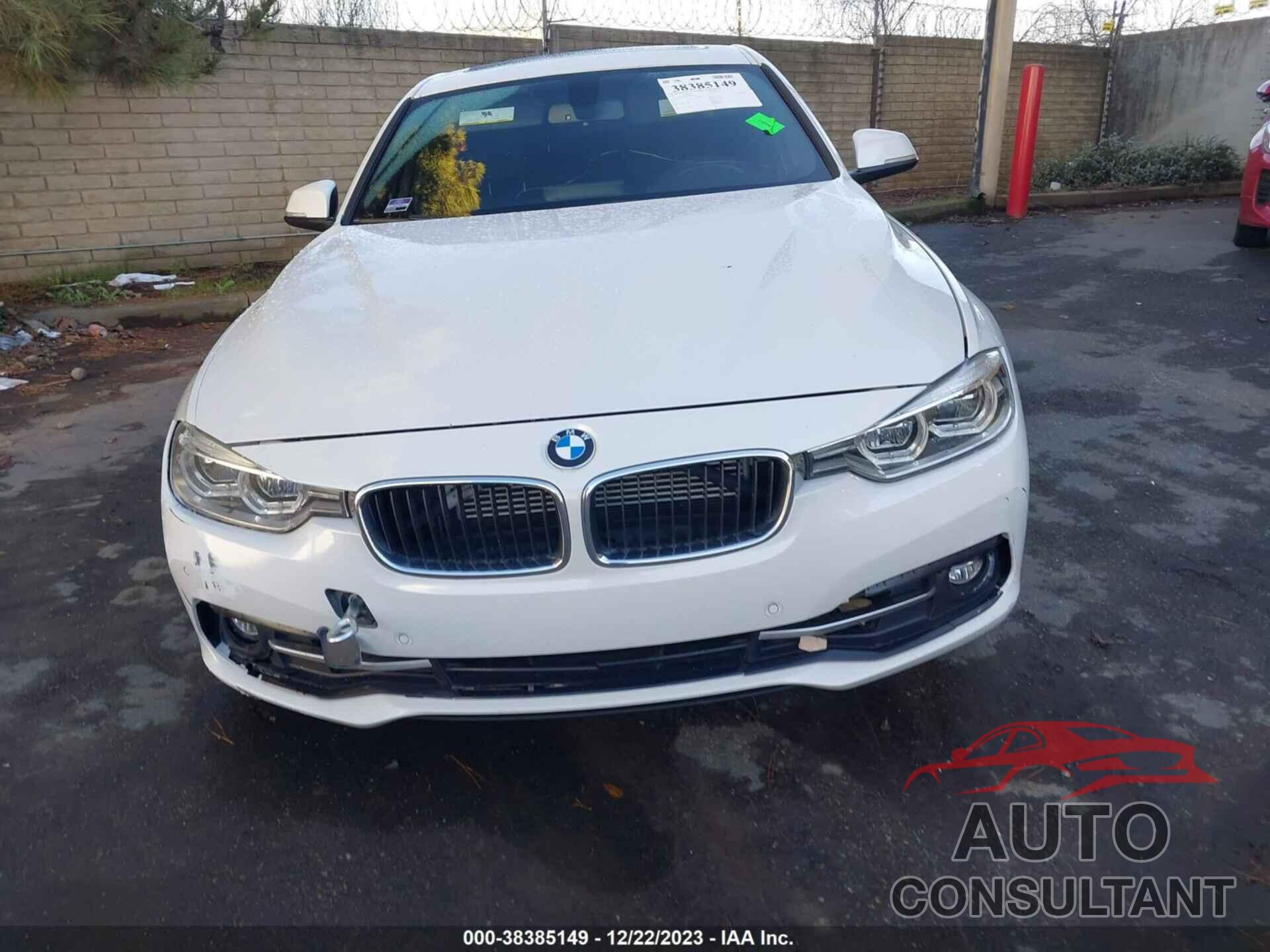 BMW 3 SERIES 2017 - WBA8E1C32HA030037