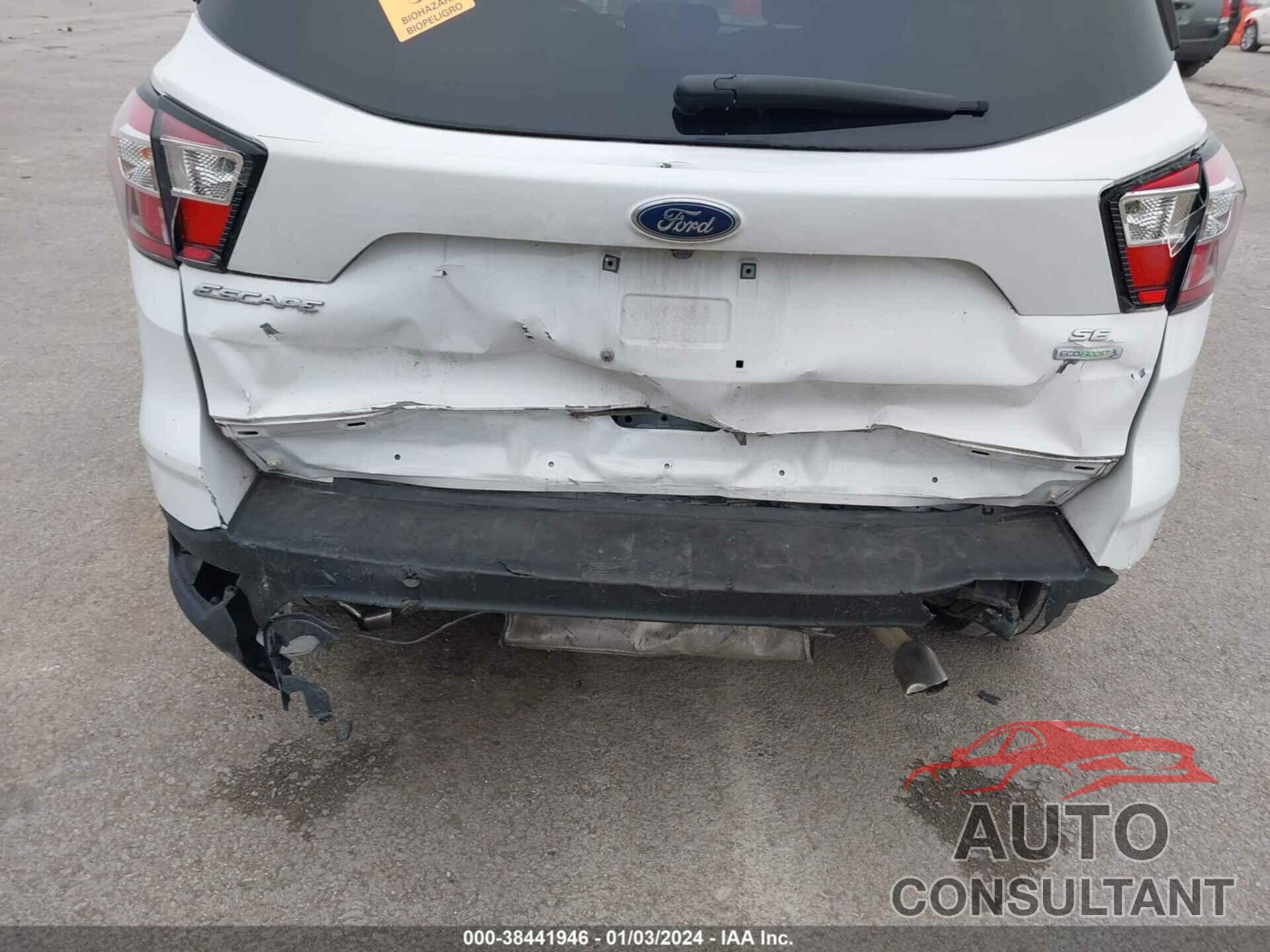 FORD ESCAPE 2018 - 1FMCU0GD0JUD20743