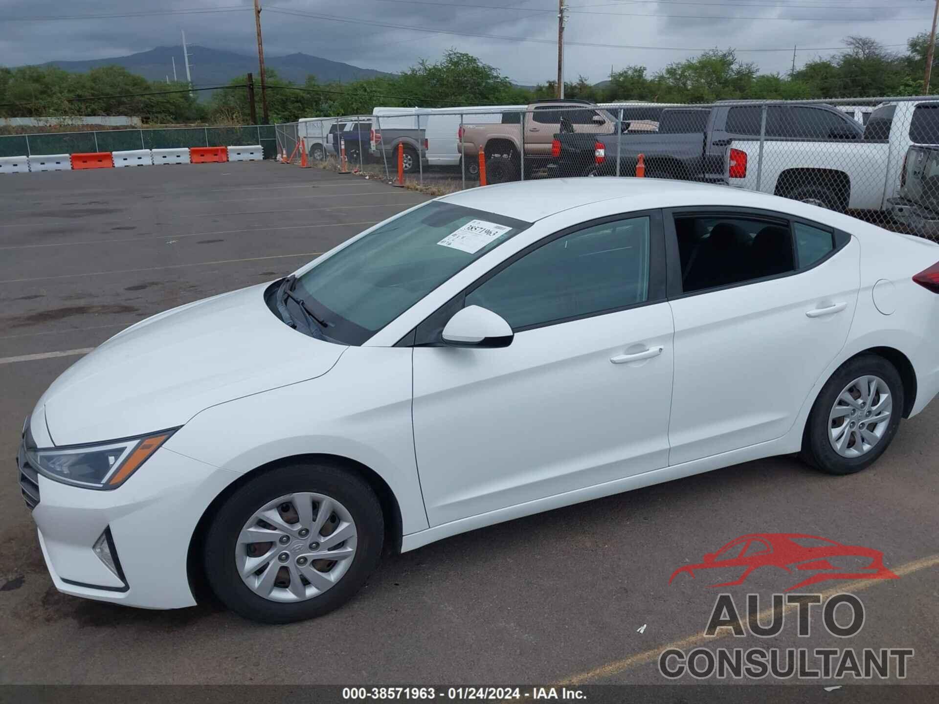 HYUNDAI ELANTRA 2019 - 5NPD74LF5KH484189