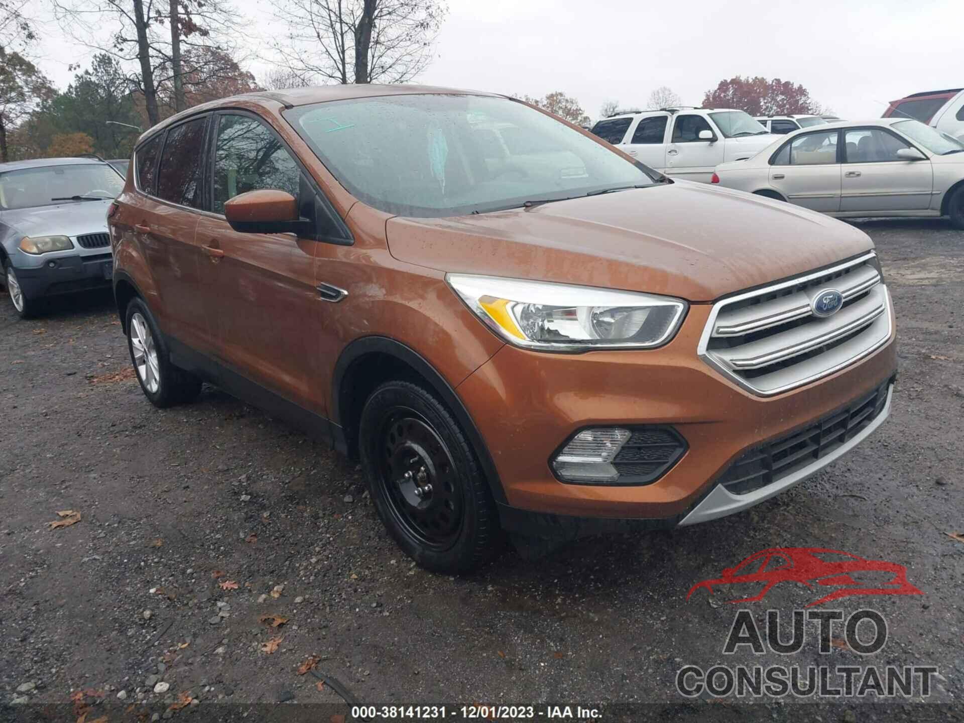 FORD ESCAPE 2017 - 1FMCU0G99HUC52898