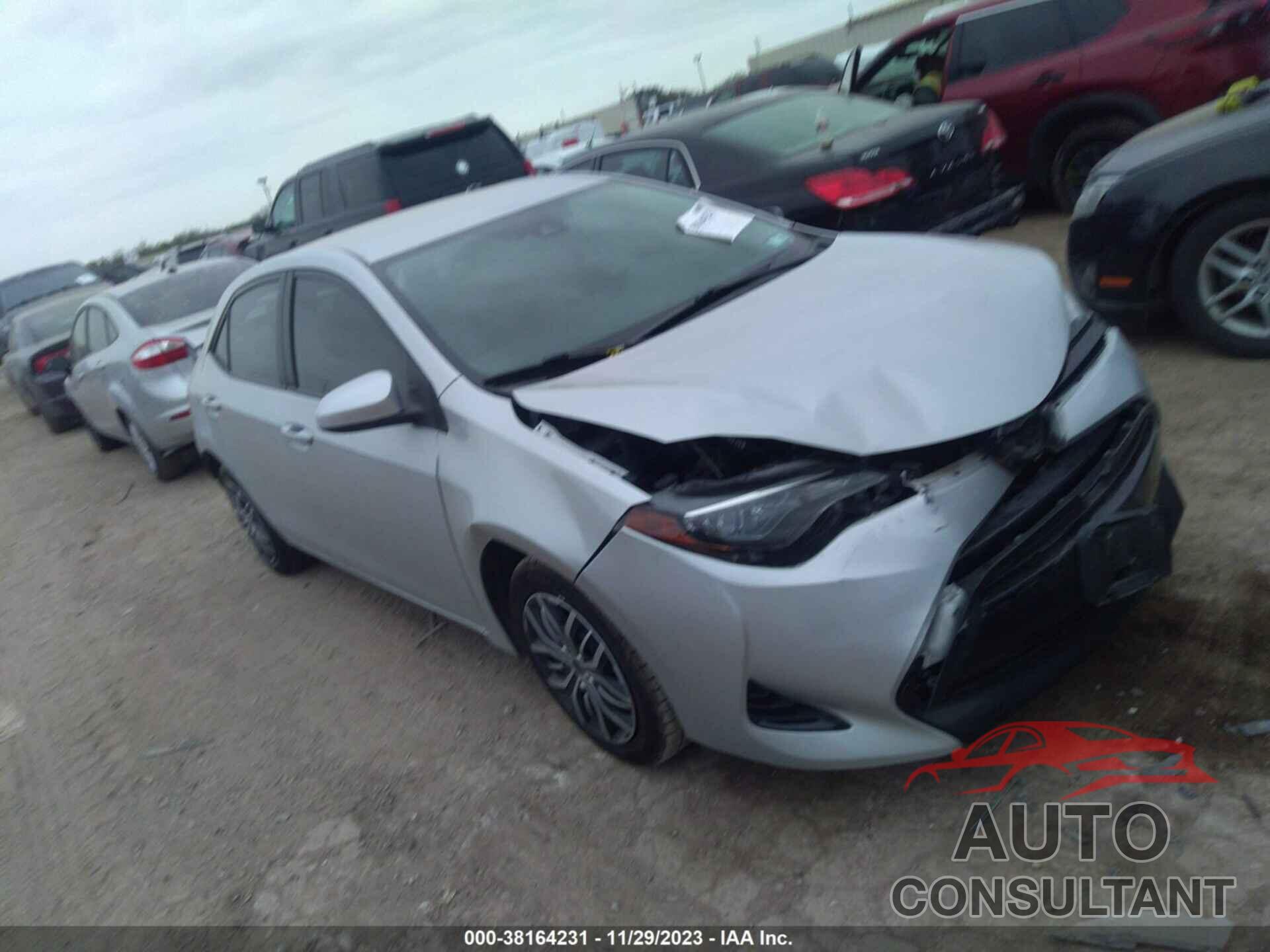 TOYOTA COROLLA 2018 - 5YFBURHE3JP815446