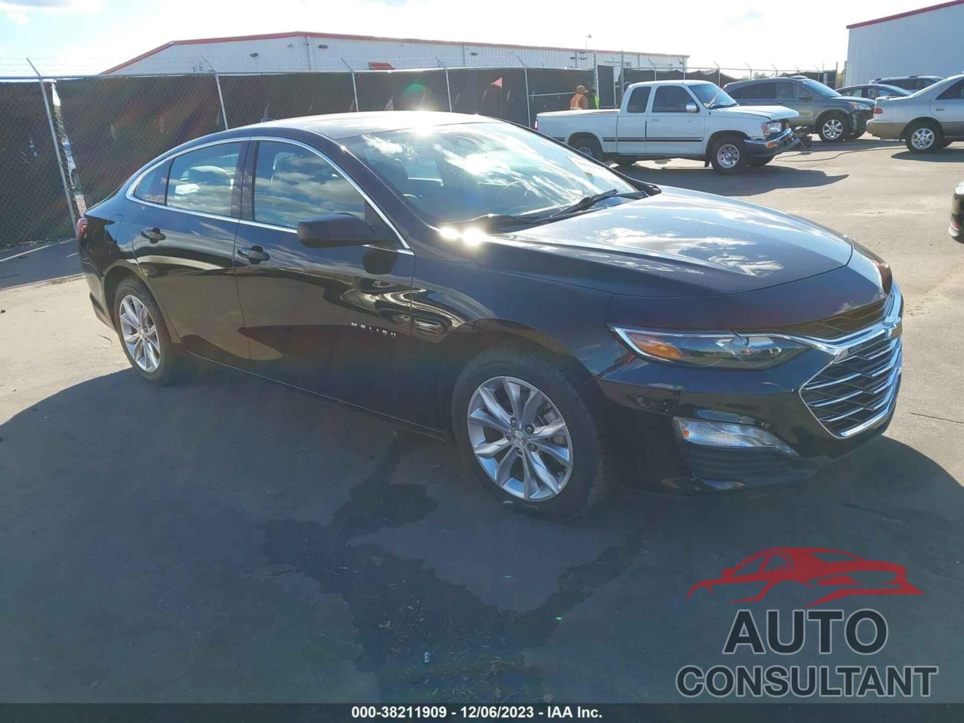 CHEVROLET MALIBU 2021 - 1G1ZD5ST6MF007949