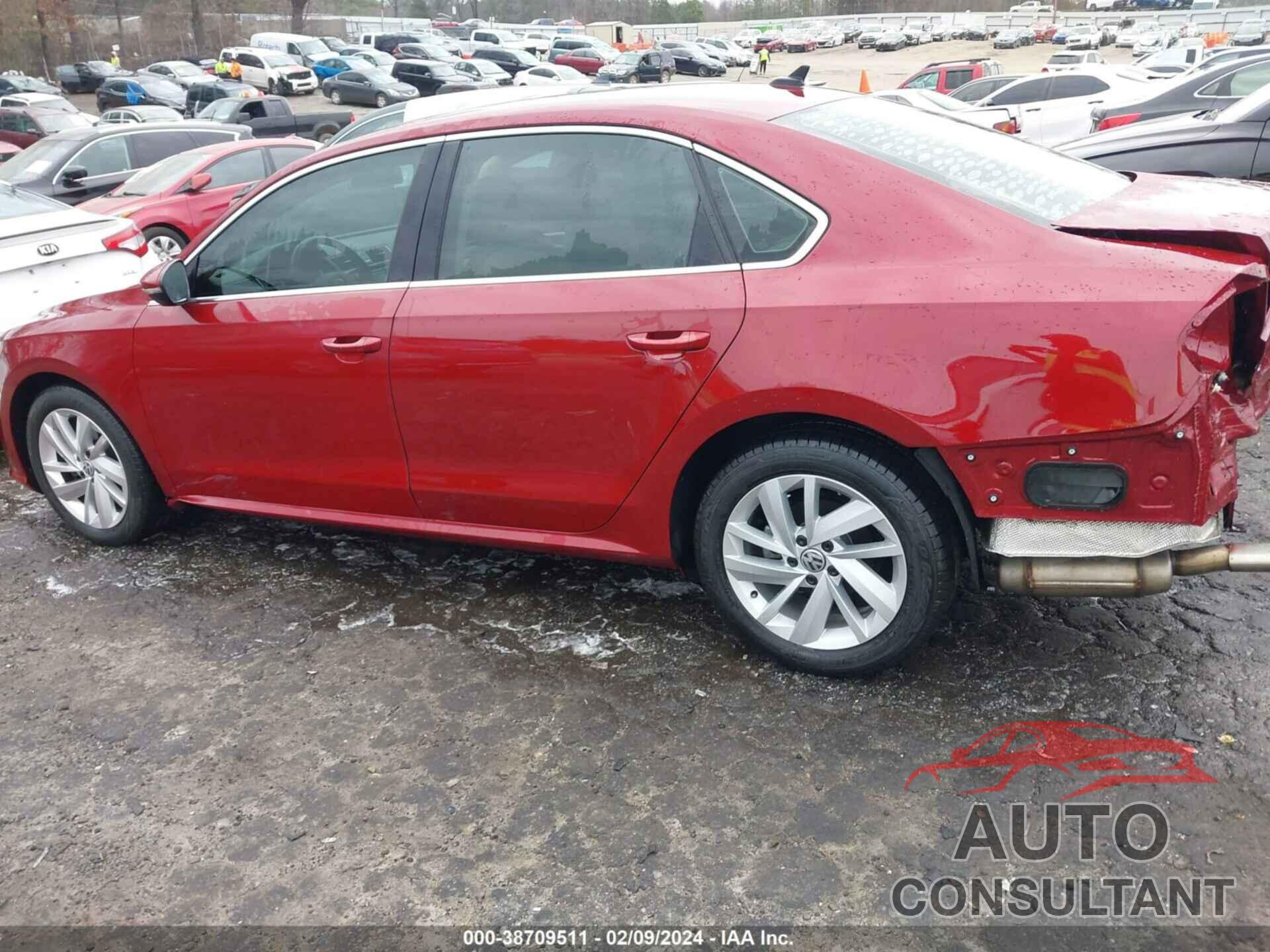 VOLKSWAGEN PASSAT 2018 - 1VWBA7A34JC026542