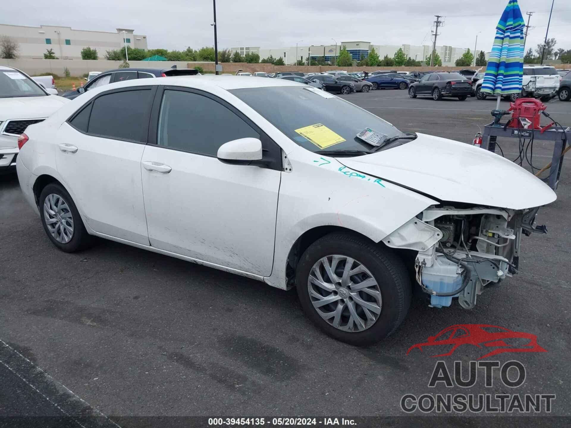 TOYOTA COROLLA 2017 - 5YFBURHE7HP612747