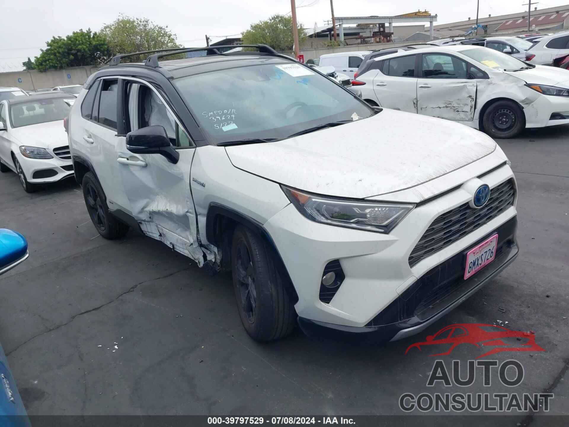 TOYOTA RAV4 HYBRID 2020 - JTMEWRFV8LJ031488