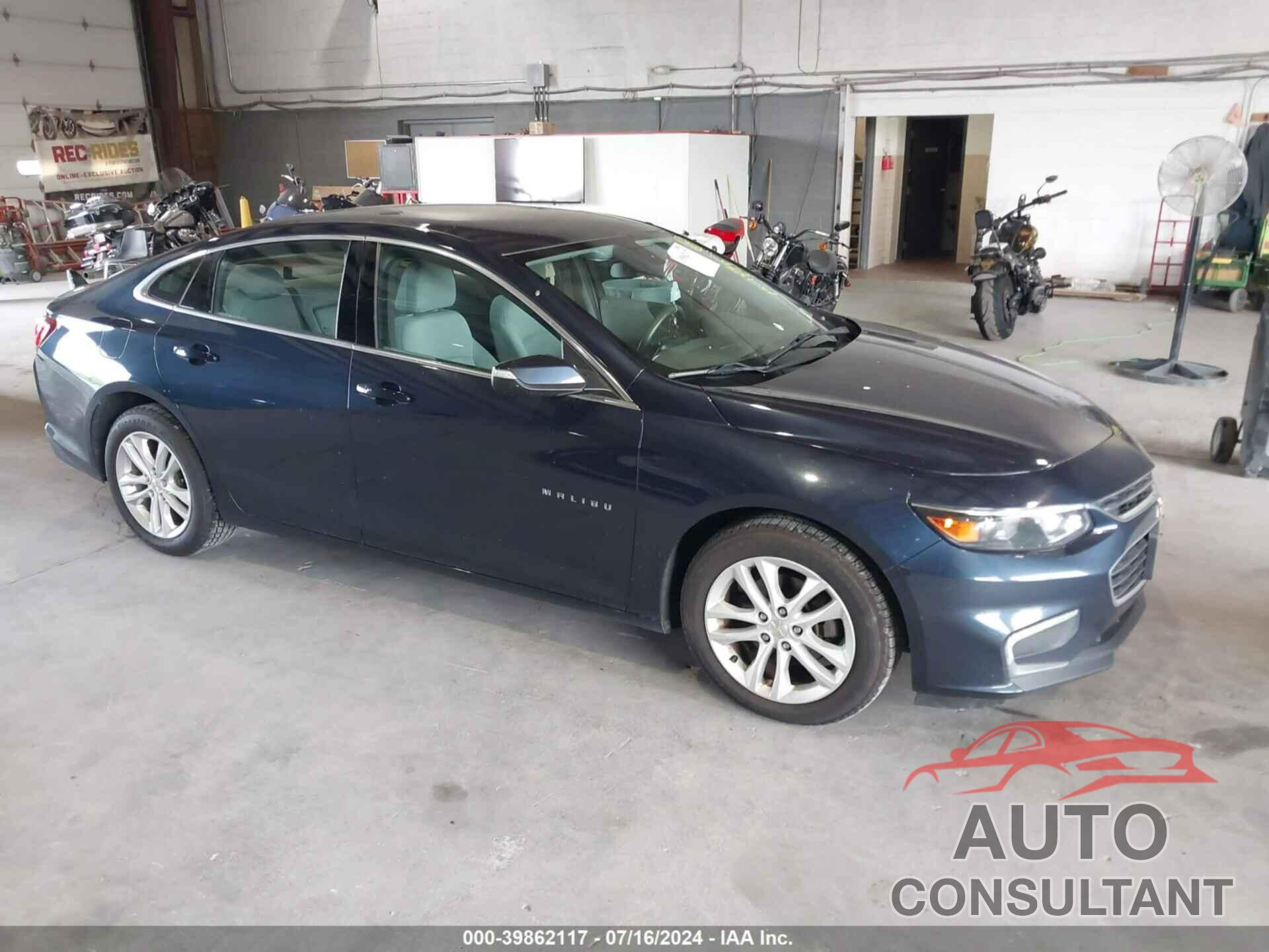 CHEVROLET MALIBU 2017 - 1G1ZE5ST5HF132962