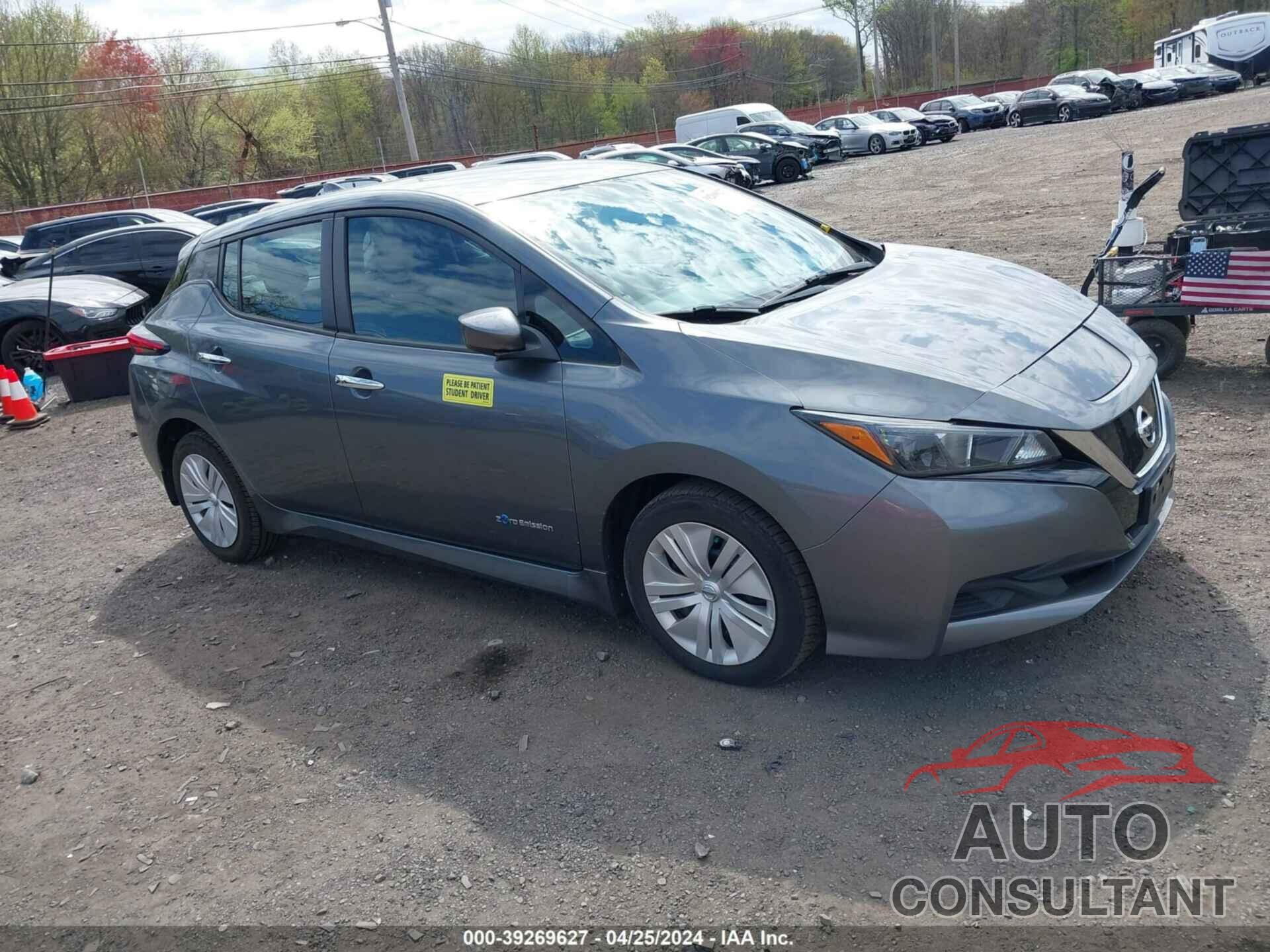 NISSAN LEAF 2018 - 1N4AZ1CP4JC303491