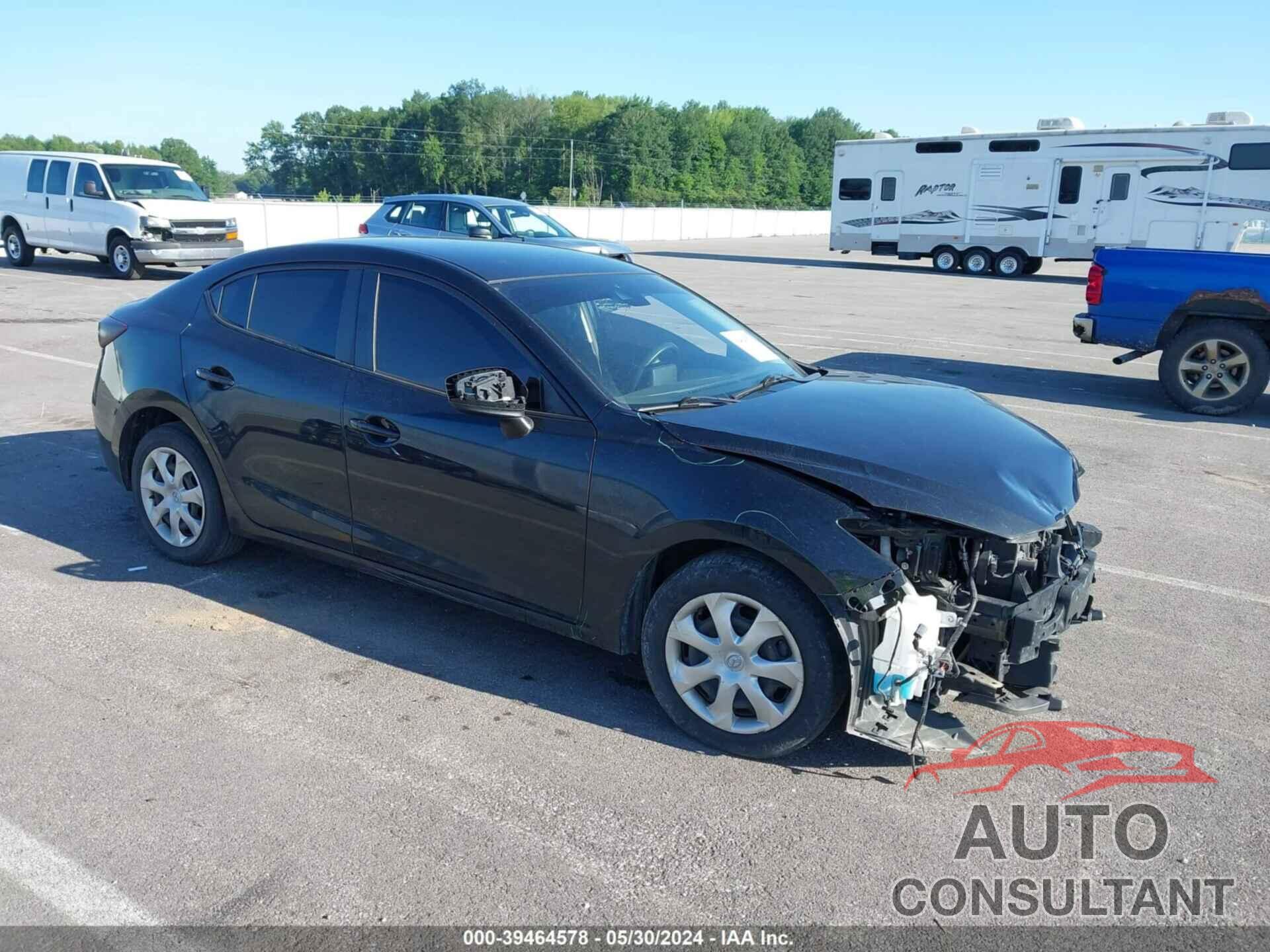 MAZDA MAZDA3 2018 - 3MZBN1U72JM229704