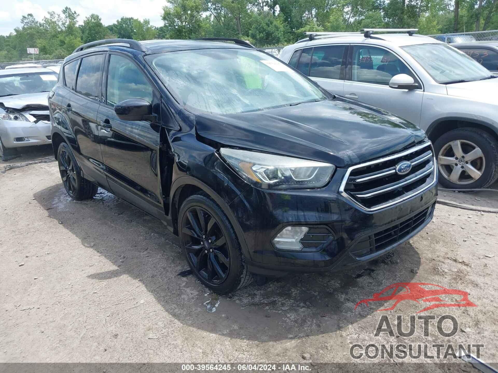 FORD ESCAPE 2017 - 1FMCU0GD0HUE52489