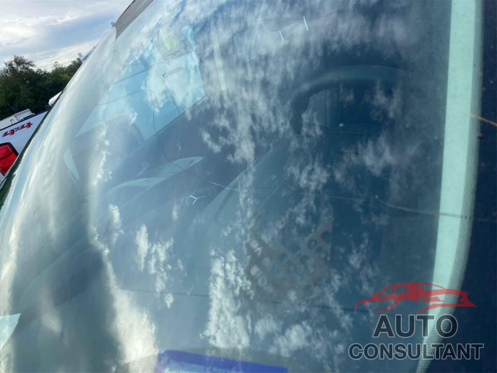 FORD ESCAPE 2019 - 1FMCU0GD1KUB77738