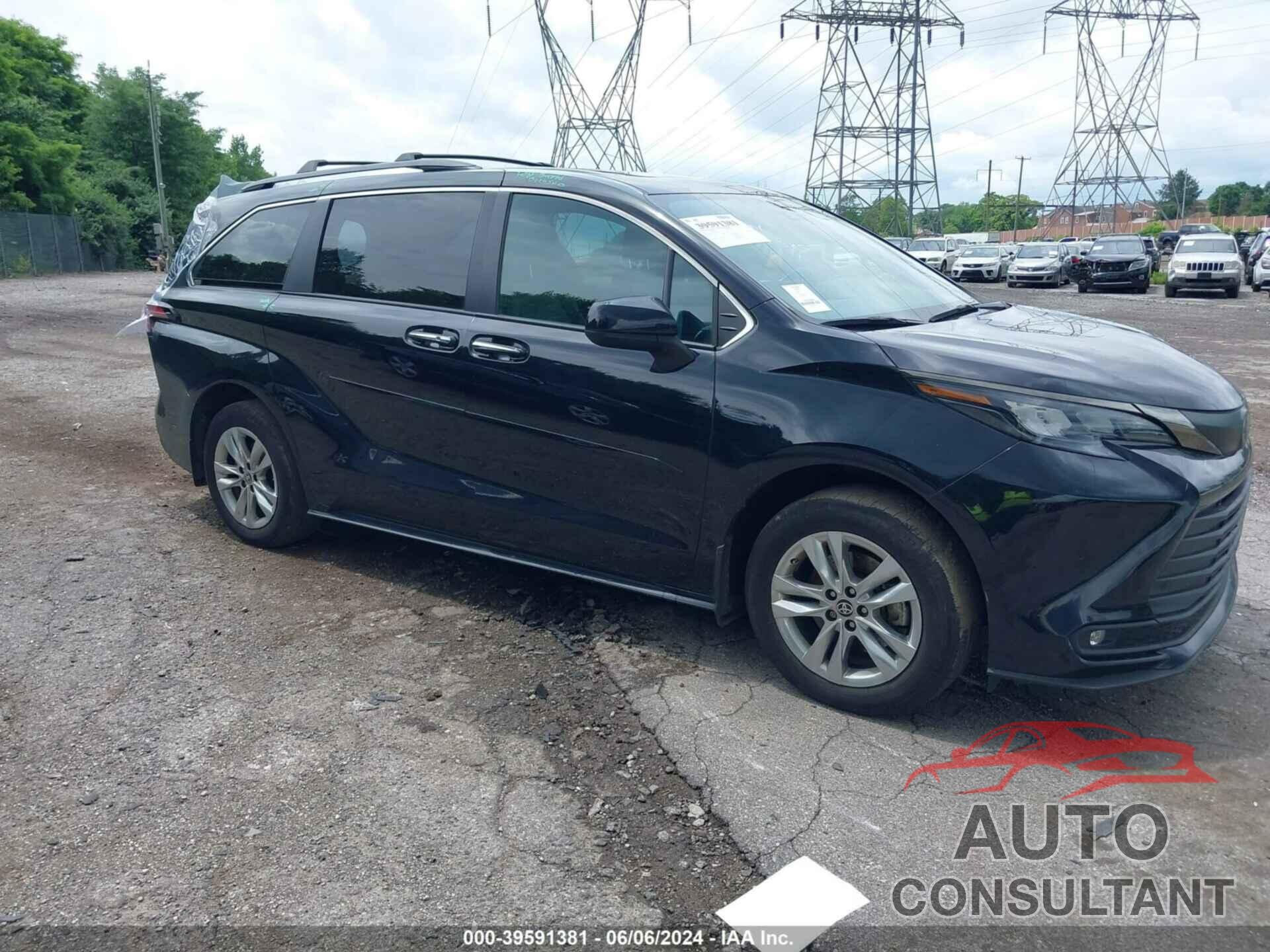 TOYOTA SIENNA 2022 - 5TDASKFC2NS050303