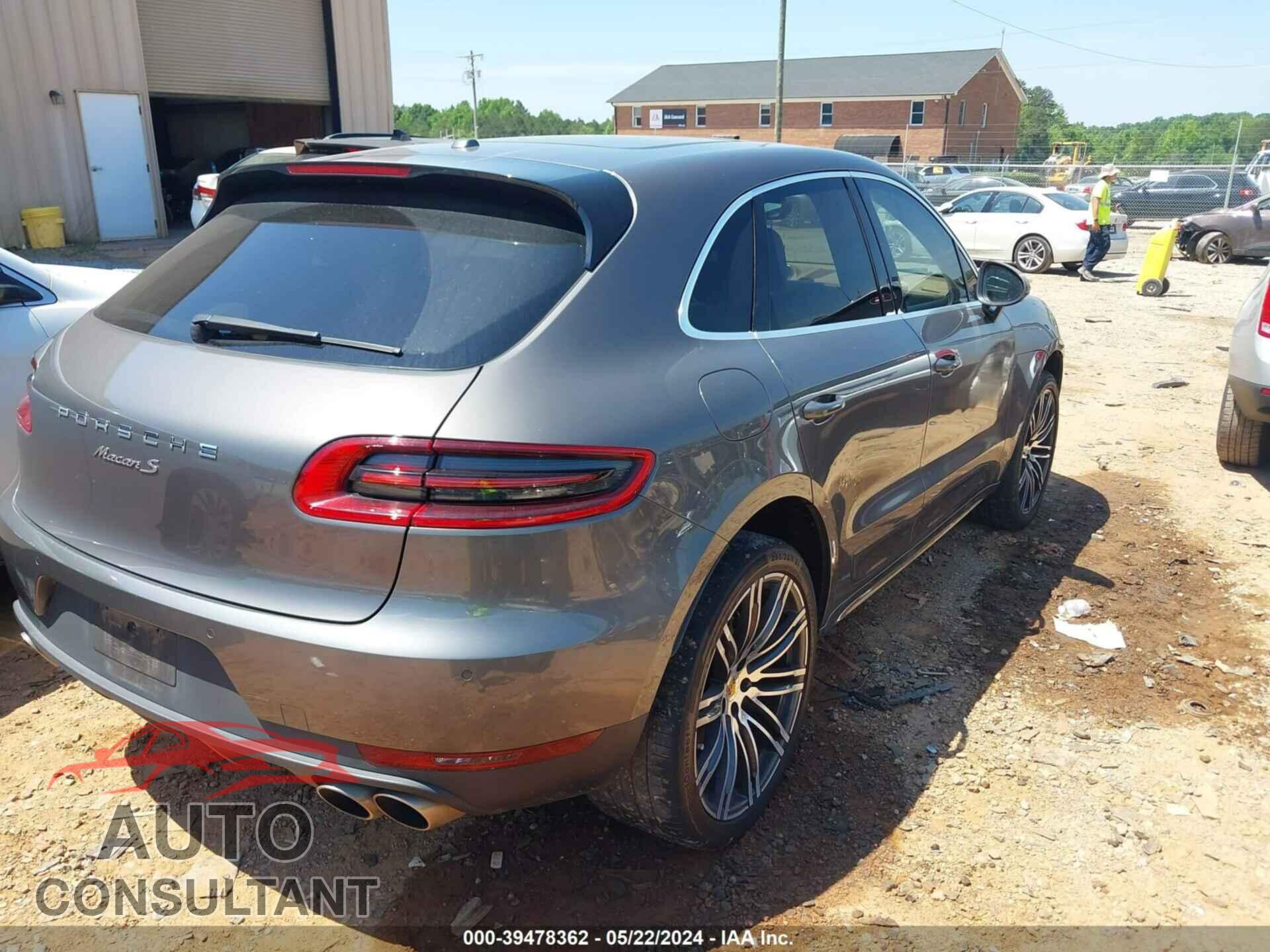PORSCHE MACAN 2016 - WP1AB2A50GLB51187
