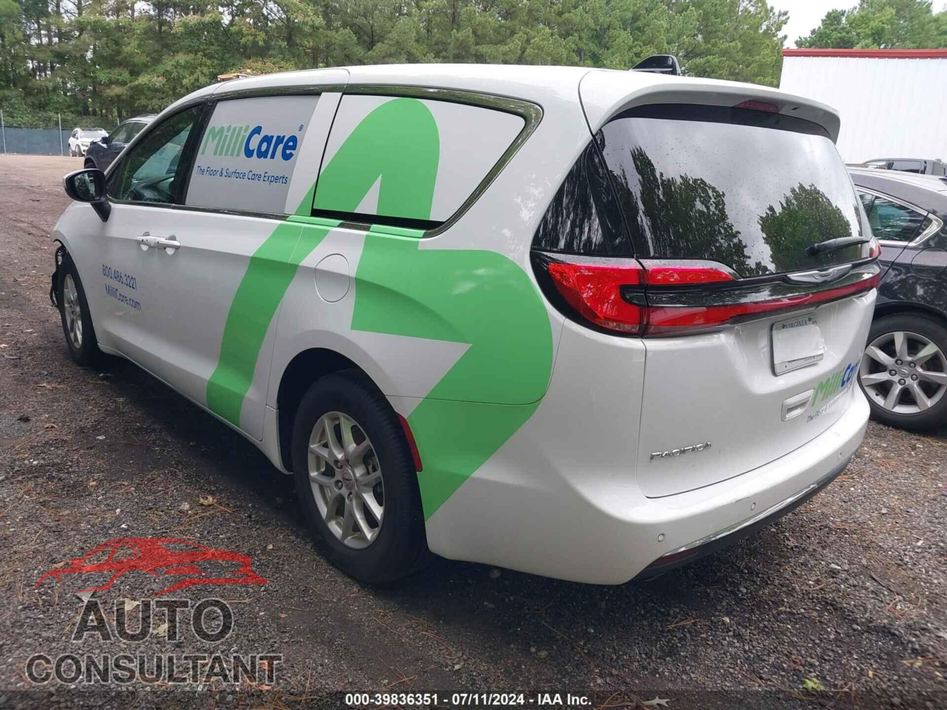CHRYSLER PACIFICA 2023 - 2C4RC1FG2PR555461