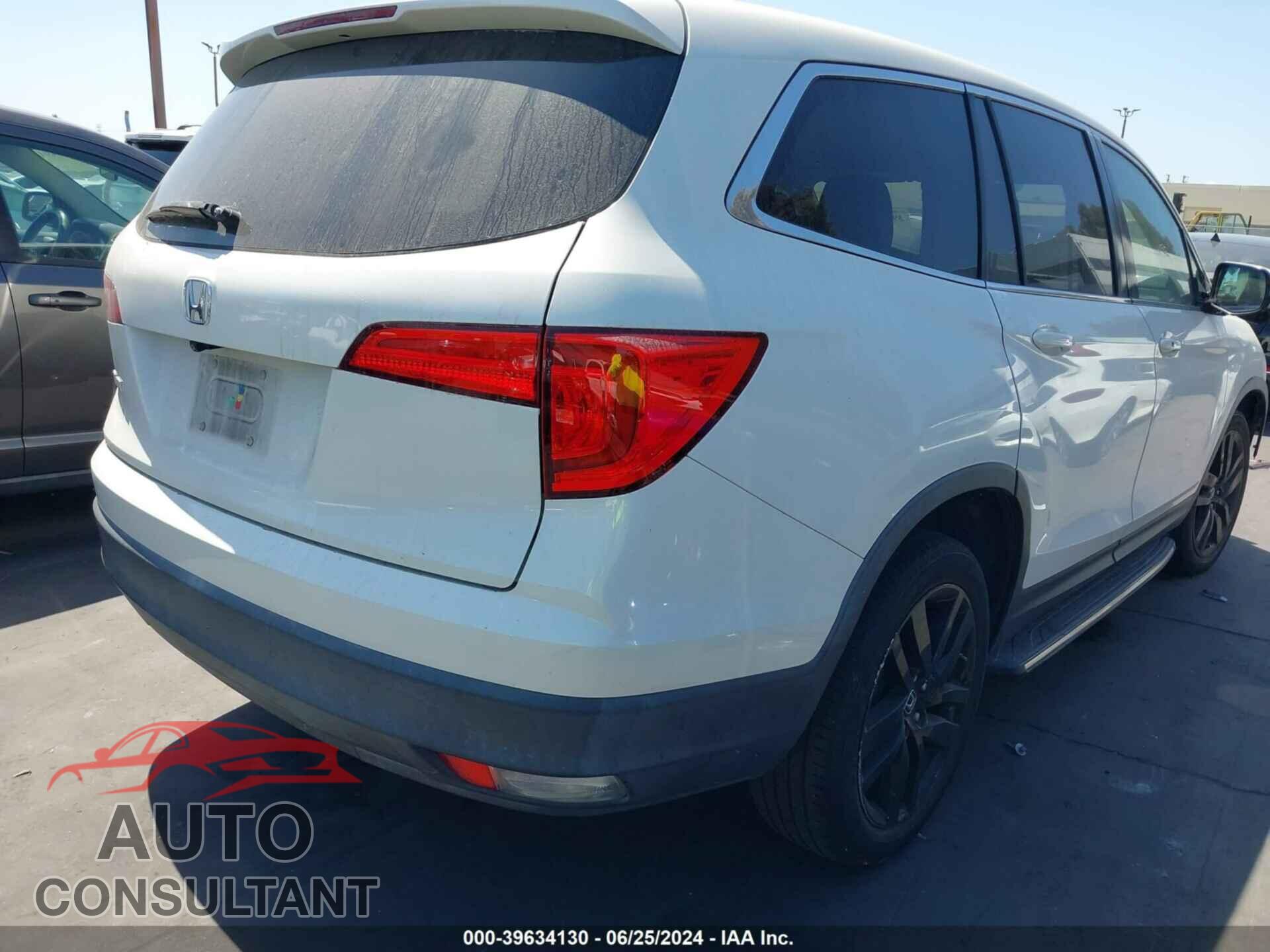 HONDA PILOT 2017 - 5FNYF5H30HB011302