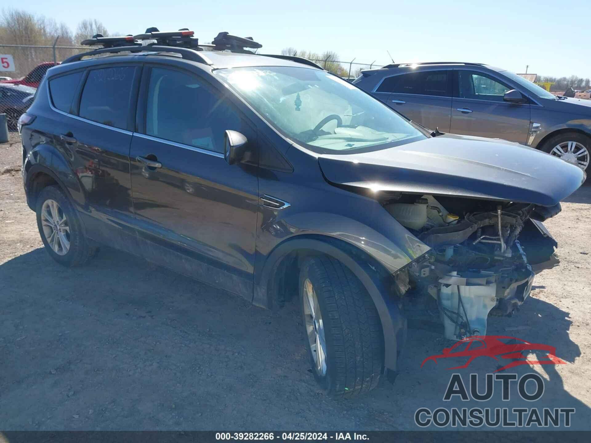 FORD ESCAPE 2018 - 1FMCU9GD5JUD40359