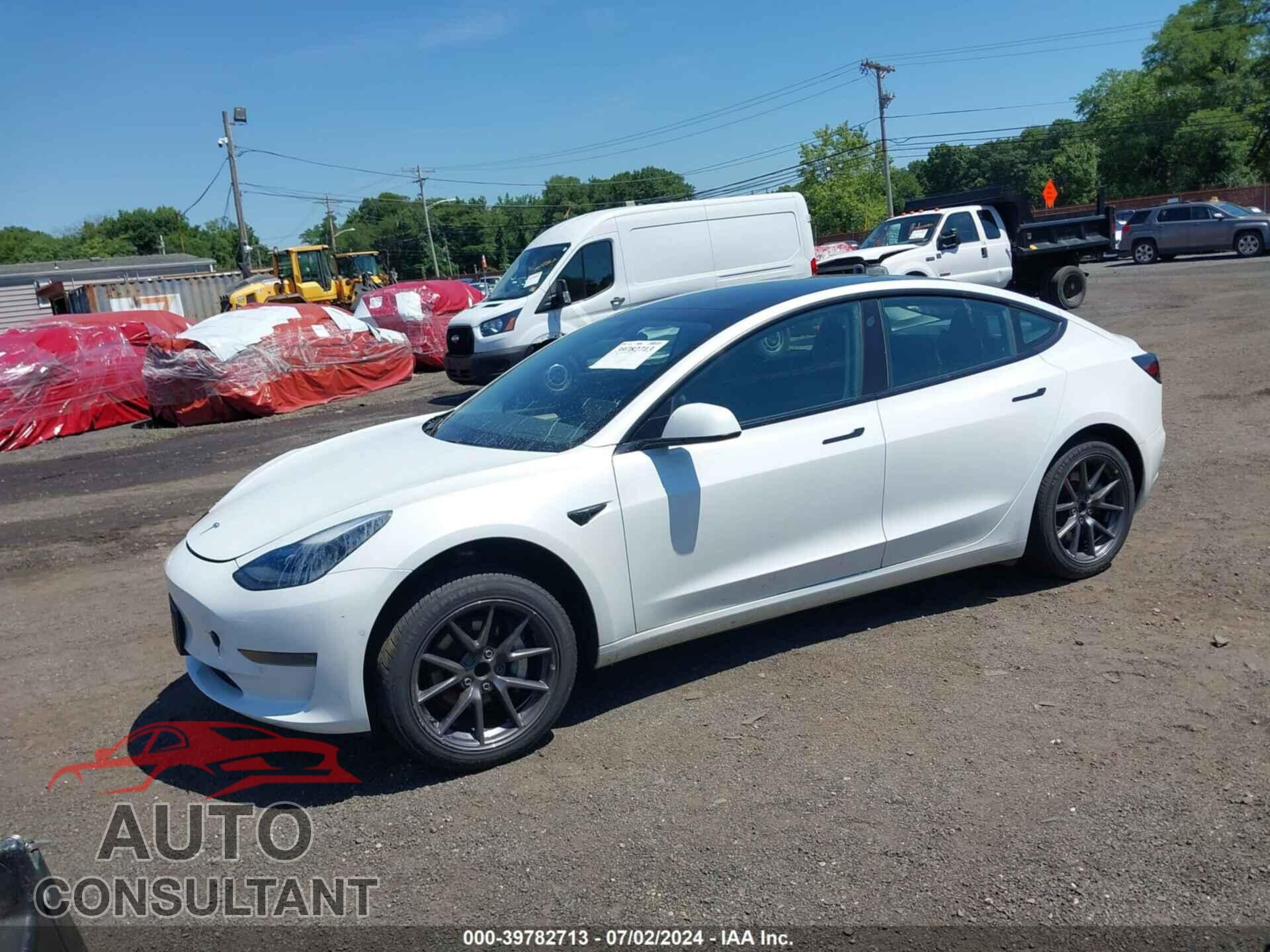 TESLA MODEL 3 2021 - 5YJ3E1EA5MF085107