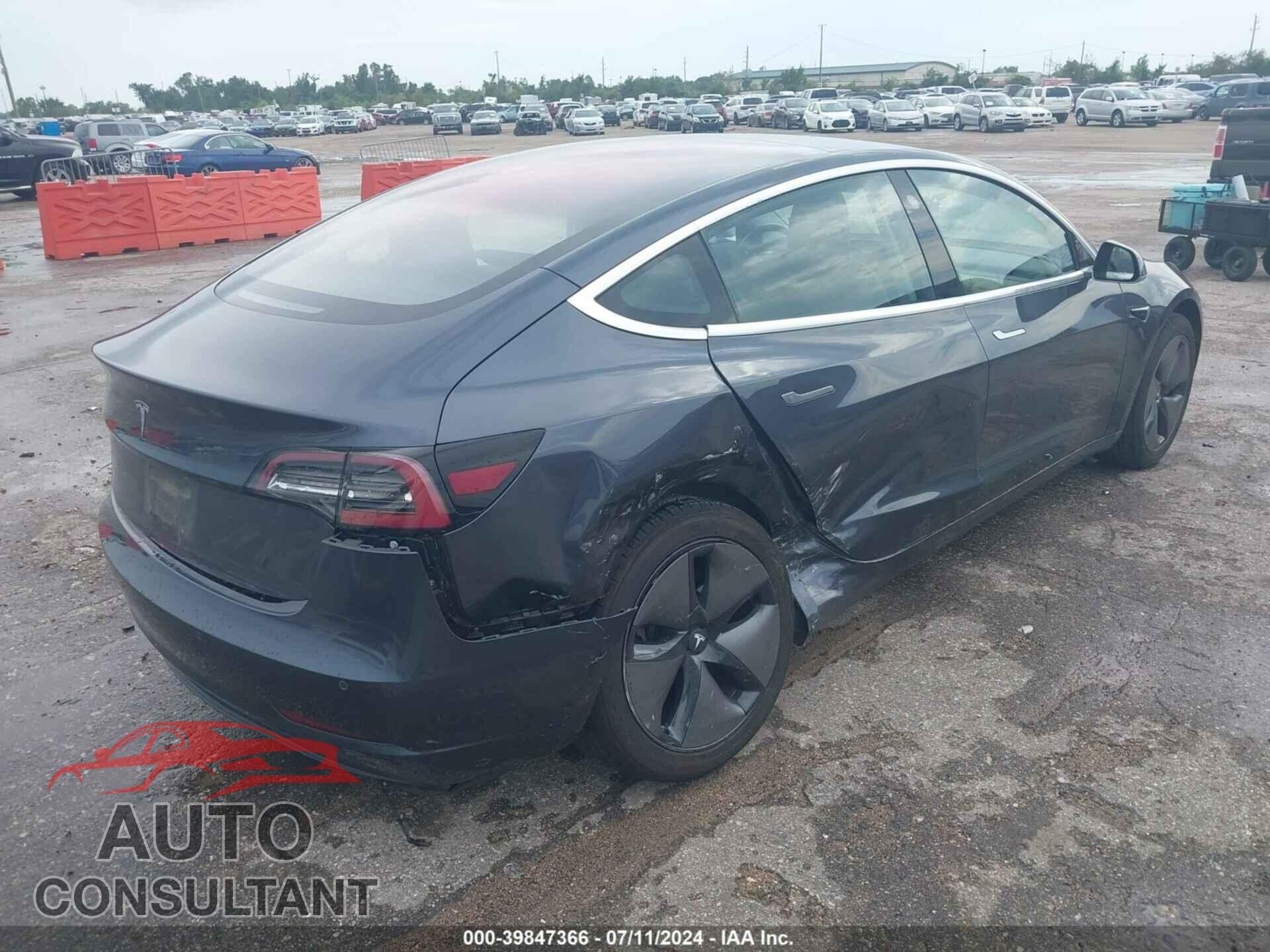TESLA MODEL 3 2018 - 5YJ3E1EA4JF032054