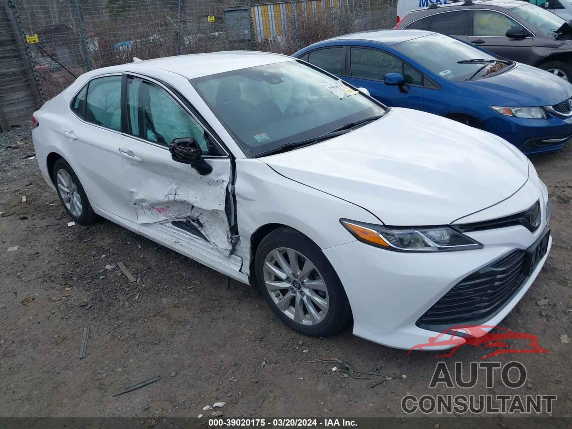 TOYOTA CAMRY 2019 - 4T1B11HK5KU257244