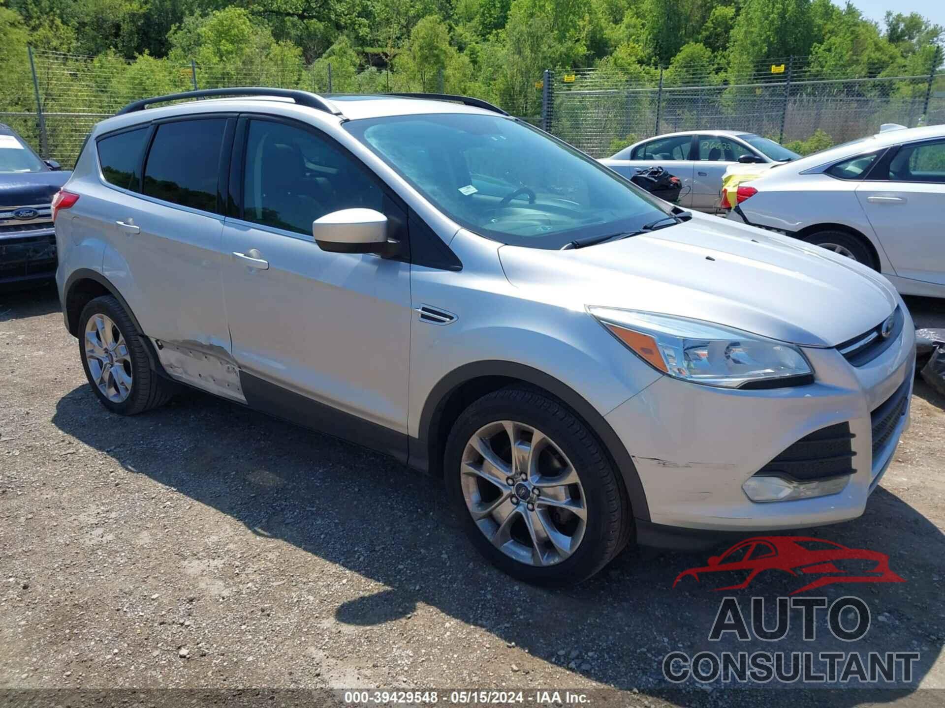 FORD ESCAPE 2016 - 1FMCU0GXXGUB33576