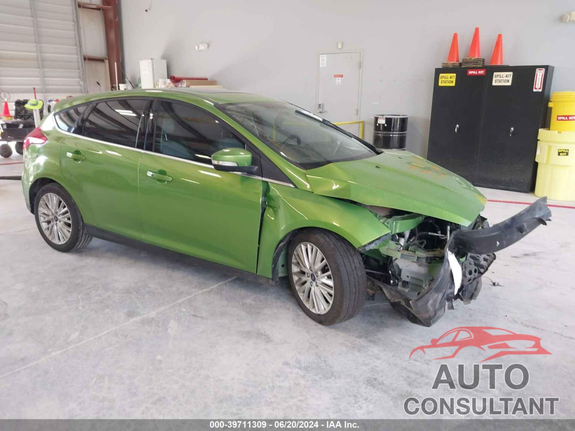 FORD FOCUS 2018 - 1FADP3N22JL272130