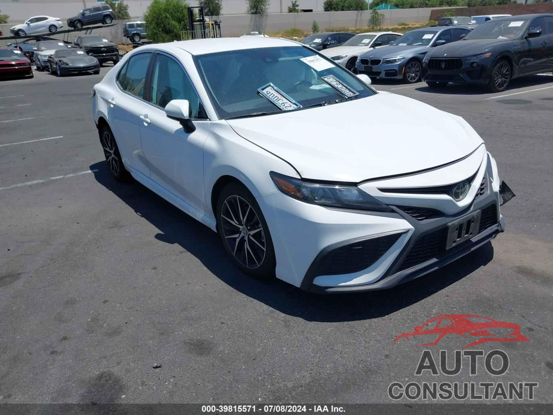 TOYOTA CAMRY 2023 - 4T1G11AK0PU097555
