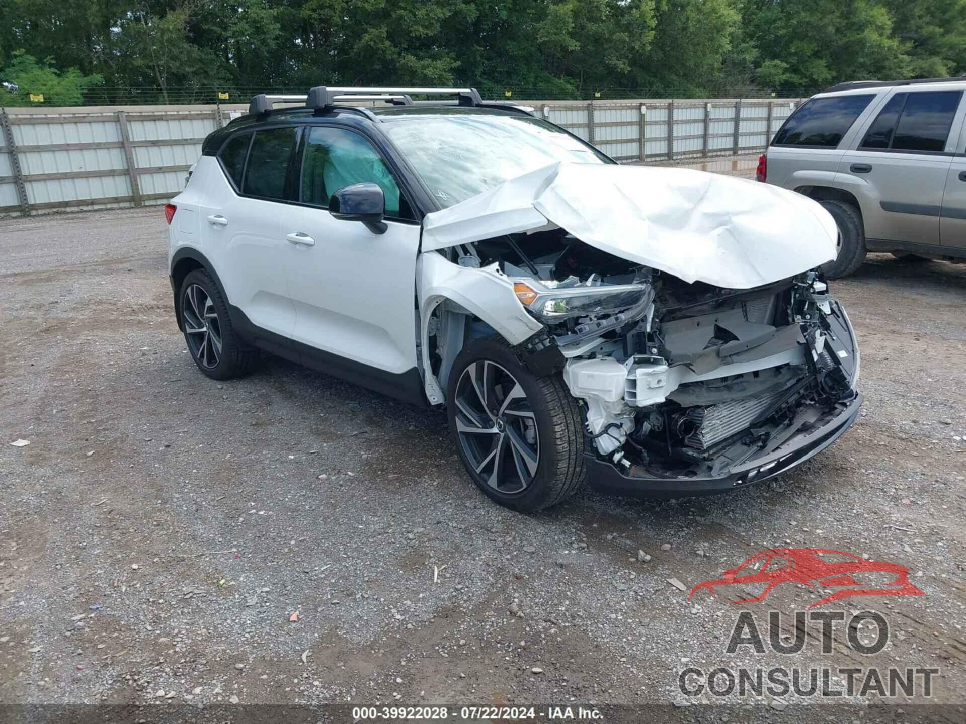 VOLVO XC40 2021 - YV4162UM4M2606114